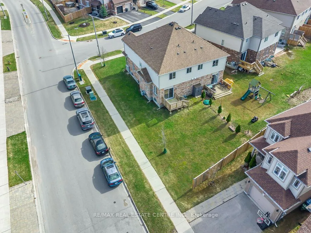Photo 44 of 3 Mccann Street, Guelph, Kortright East — HOMEH