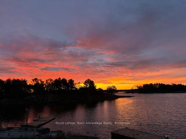 Photo 5 of 121 Rattlebear Drive, The Archipelago, Archipelago North — HOMEH