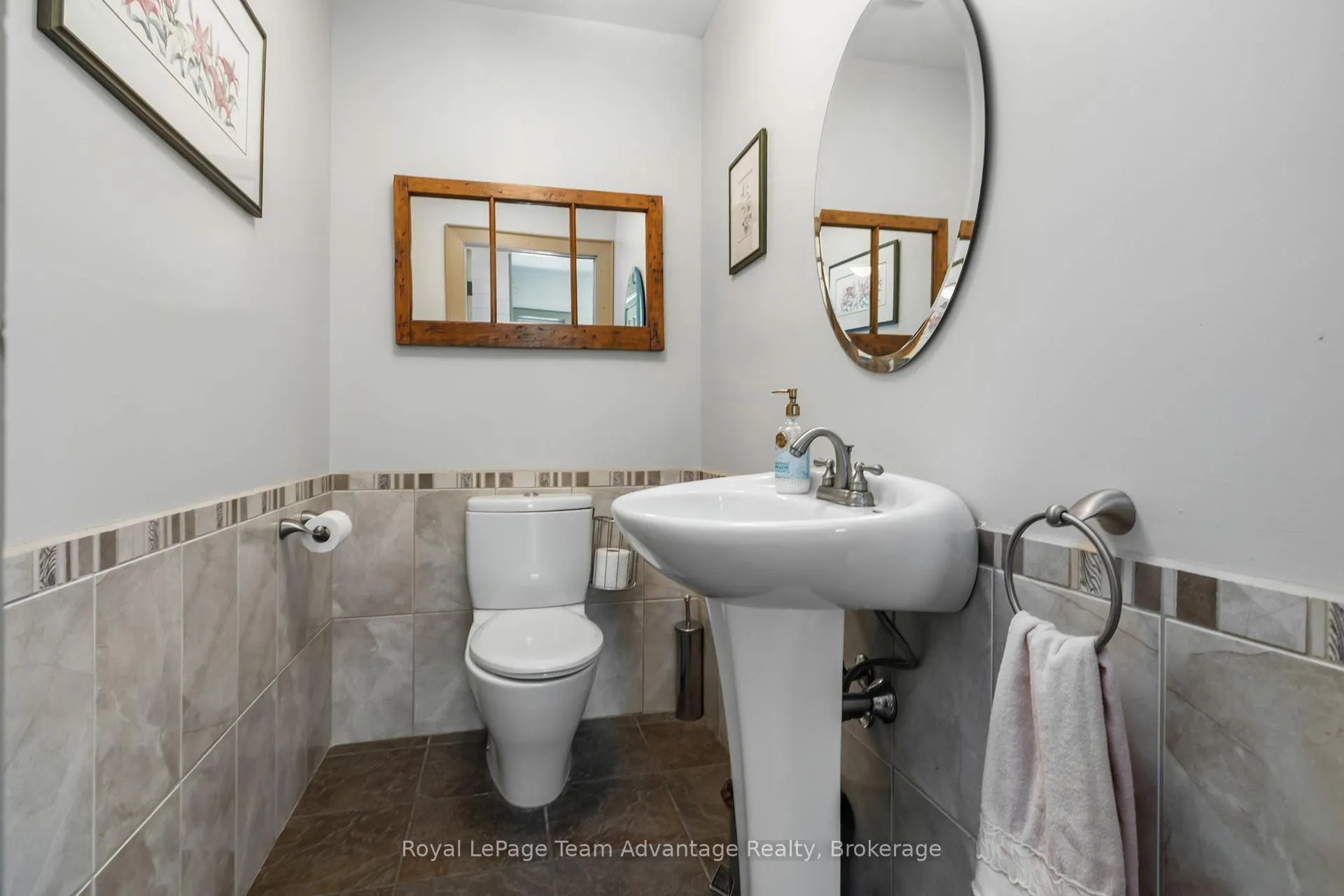 Photo 14 of 121 Rattlebear Drive, The Archipelago, Archipelago North — HOMEH