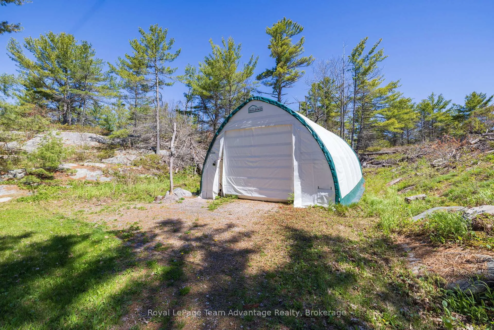 Photo 37 of 121 Rattlebear Drive, The Archipelago, Archipelago North — HOMEH