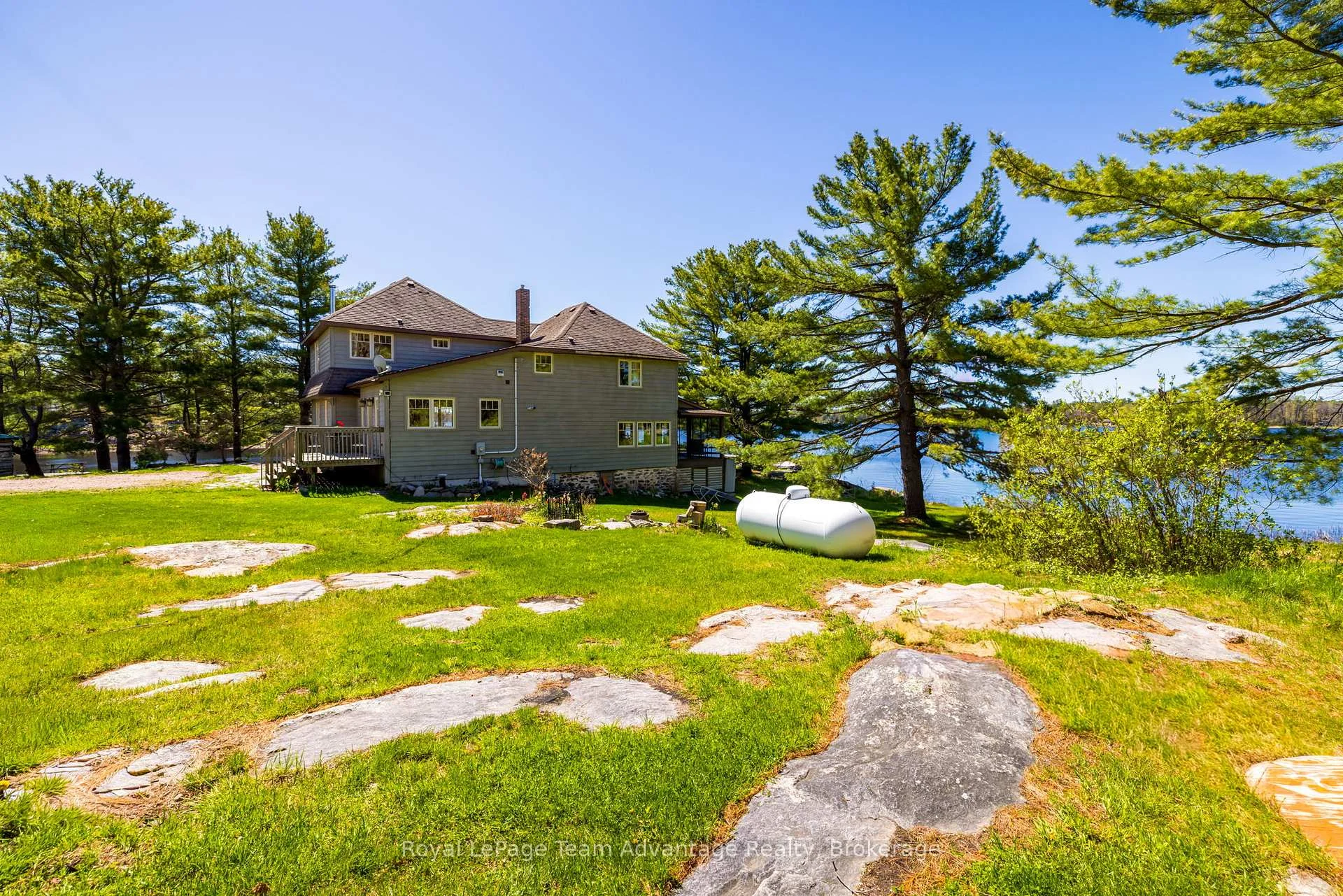 Photo 49 of 121 Rattlebear Drive, The Archipelago, Archipelago North — HOMEH