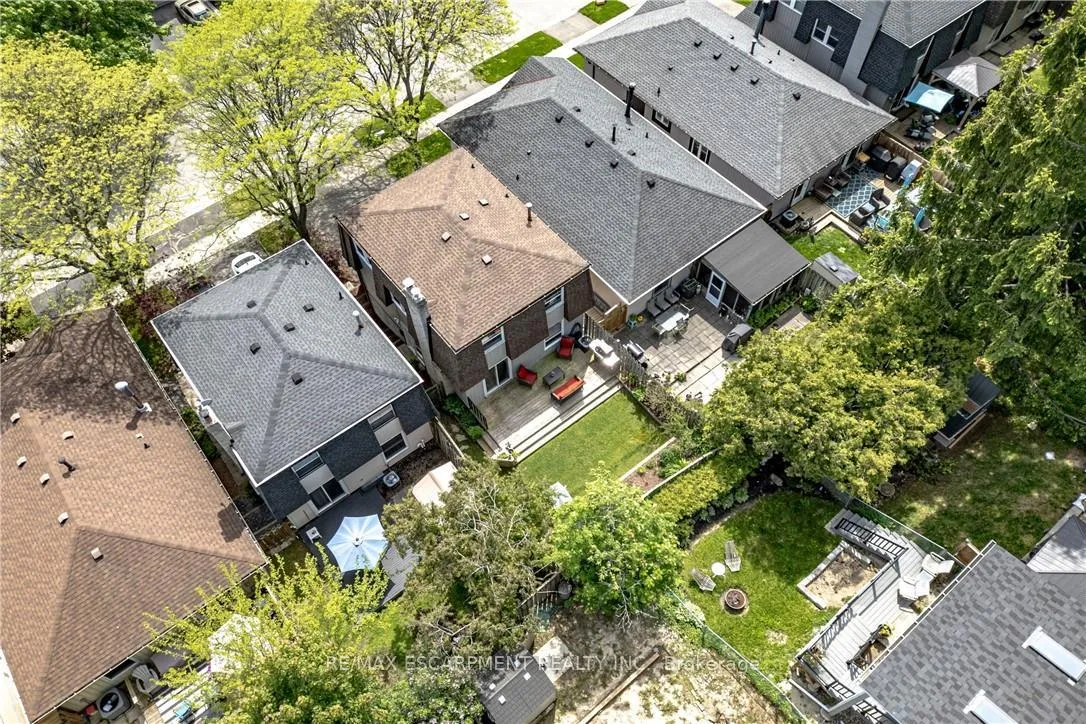 Photo 41 of 42 Bridlewood Drive, Hamilton, Dundas — HOMEH