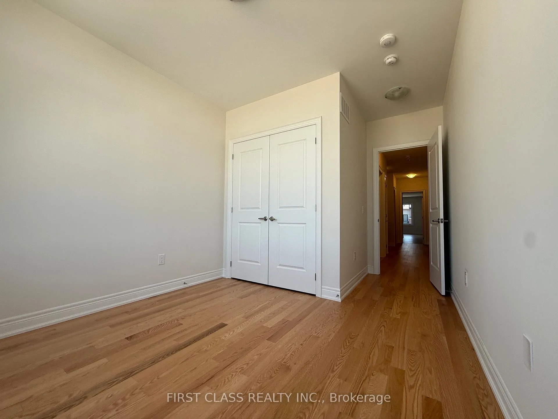 Photo 11 of 533 Vine Cliff Boulevard, Markham, Victoria Square — HOMEH