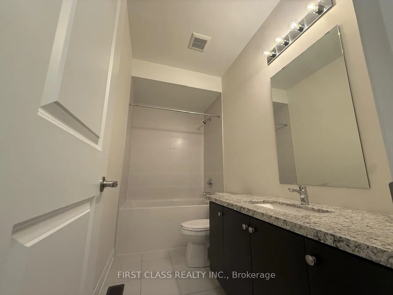 Photo 12 of 533 Vine Cliff Boulevard, Markham, Victoria Square — HOMEH