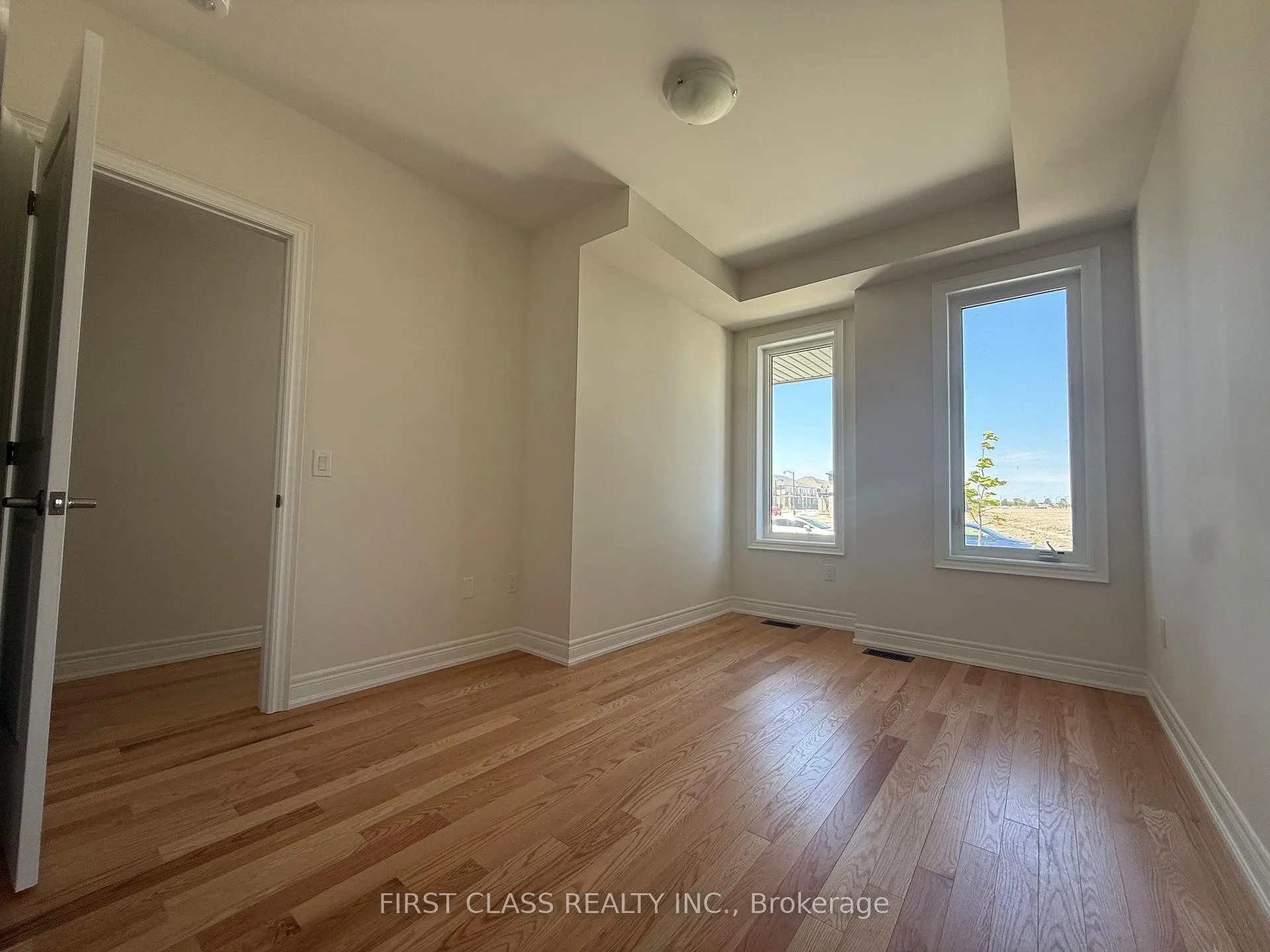 Photo 16 of 533 Vine Cliff Boulevard, Markham, Victoria Square — HOMEH