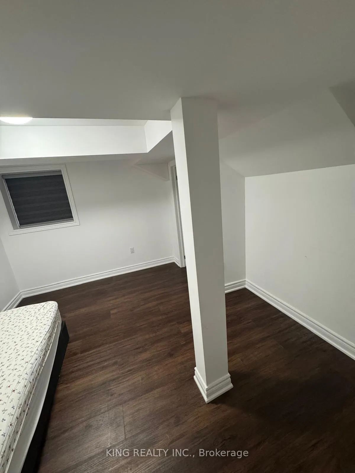 Photo 3 of 83 Atlantis Drive, Orillia — HOMEH