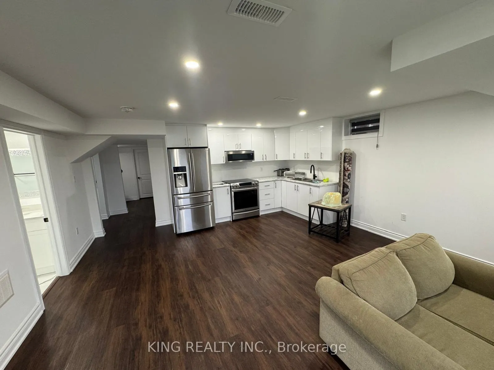 Photo 10 of 83 Atlantis Drive, Orillia — HOMEH