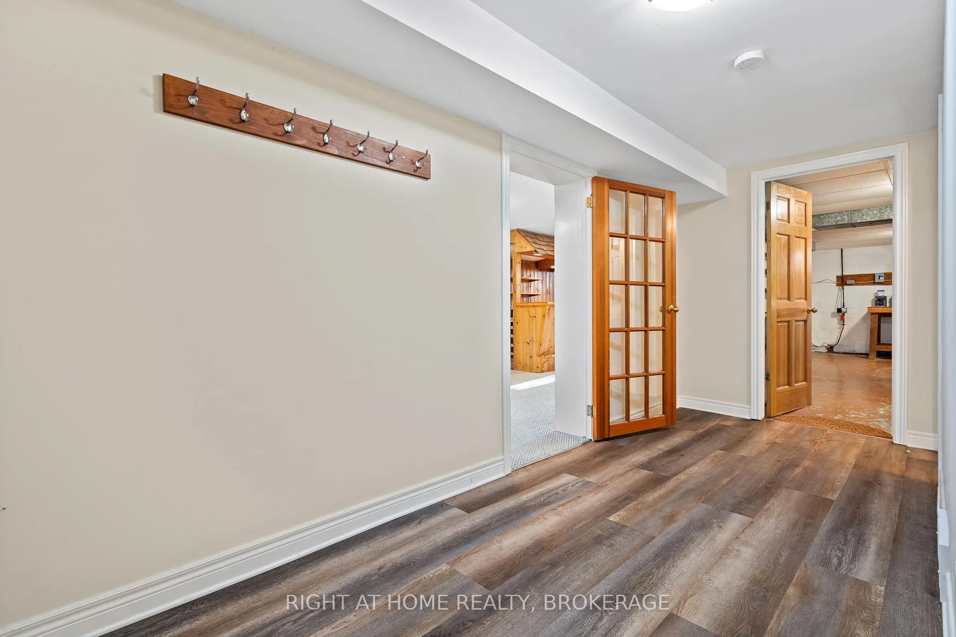 Photo 21 of 12 Lorne Avenue, Grimsby, Grimsby Beach — HOMEH