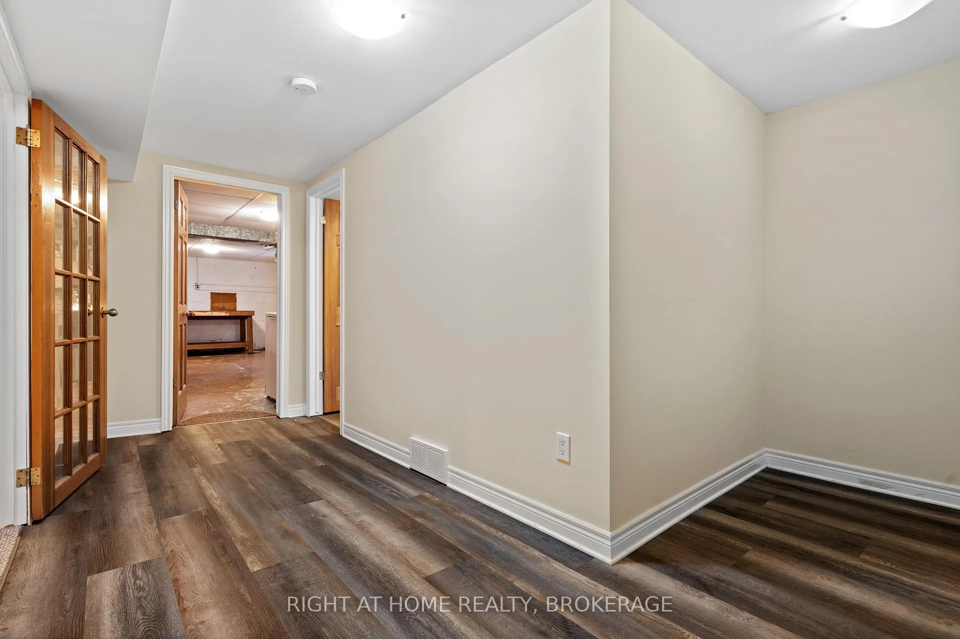 Photo 22 of 12 Lorne Avenue, Grimsby, Grimsby Beach — HOMEH