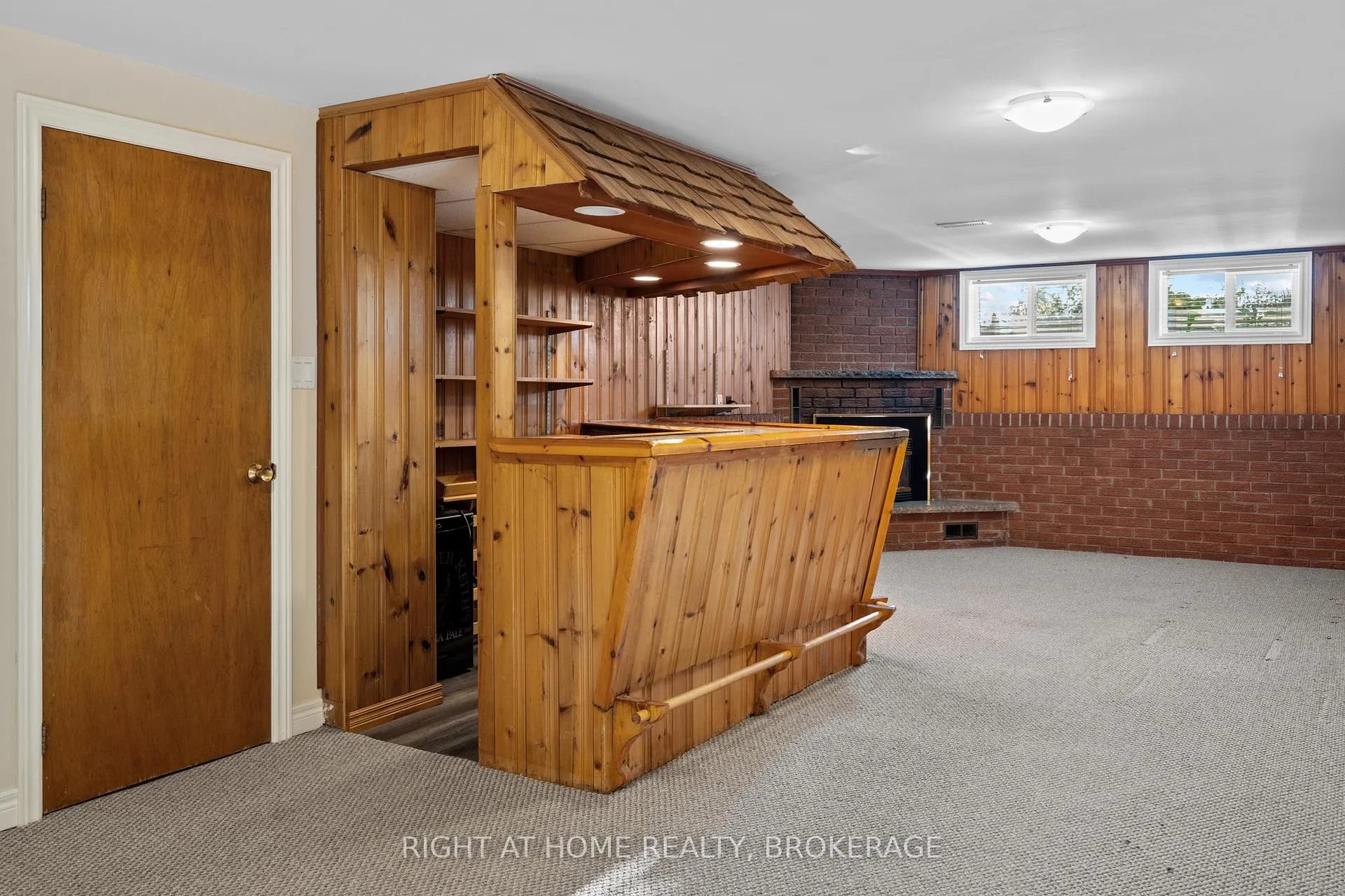 Photo 27 of 12 Lorne Avenue, Grimsby, Grimsby Beach — HOMEH