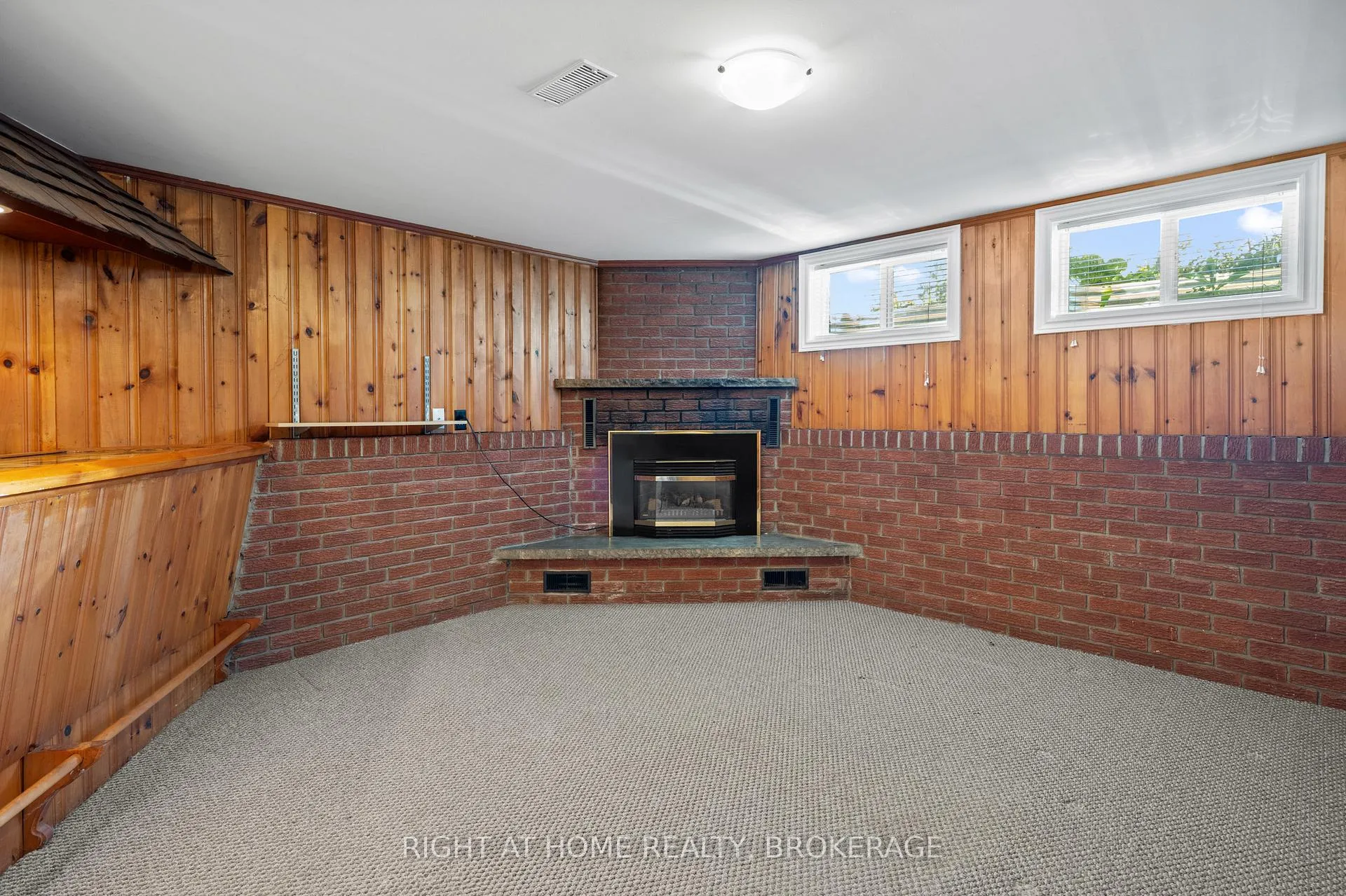 Photo 29 of 12 Lorne Avenue, Grimsby, Grimsby Beach — HOMEH