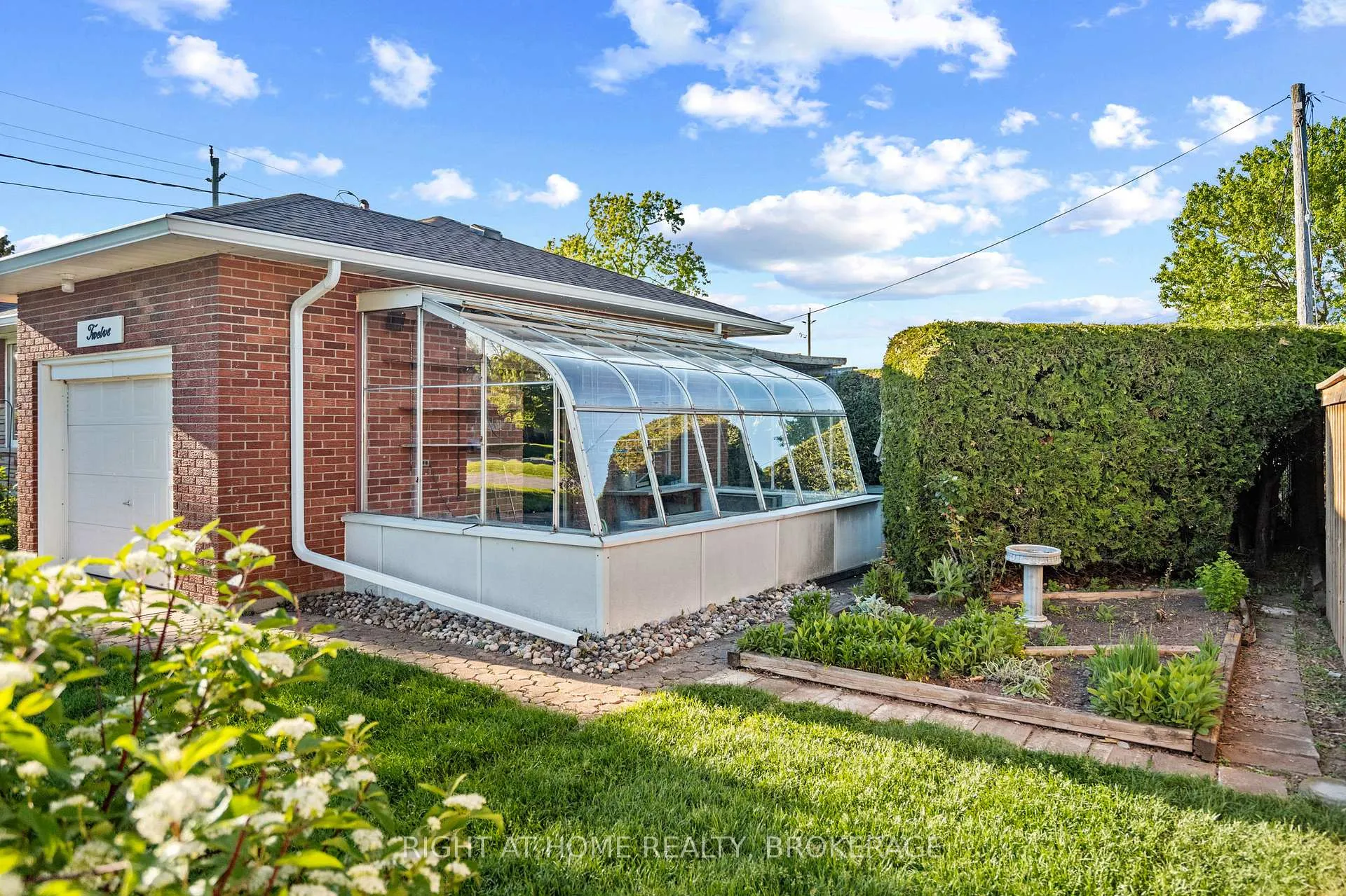 Photo 30 of 12 Lorne Avenue, Grimsby, Grimsby Beach — HOMEH