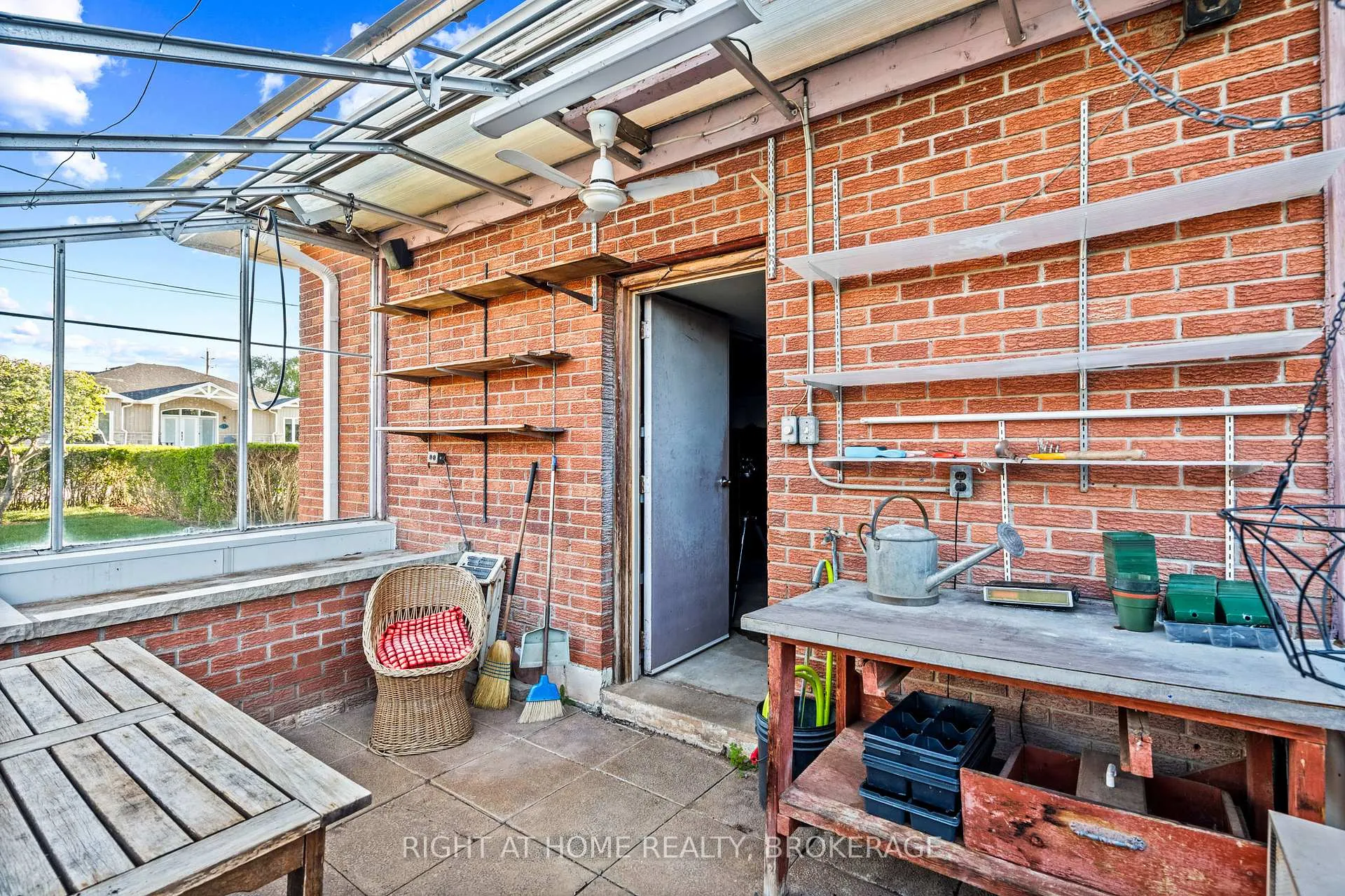 Photo 33 of 12 Lorne Avenue, Grimsby, Grimsby Beach — HOMEH