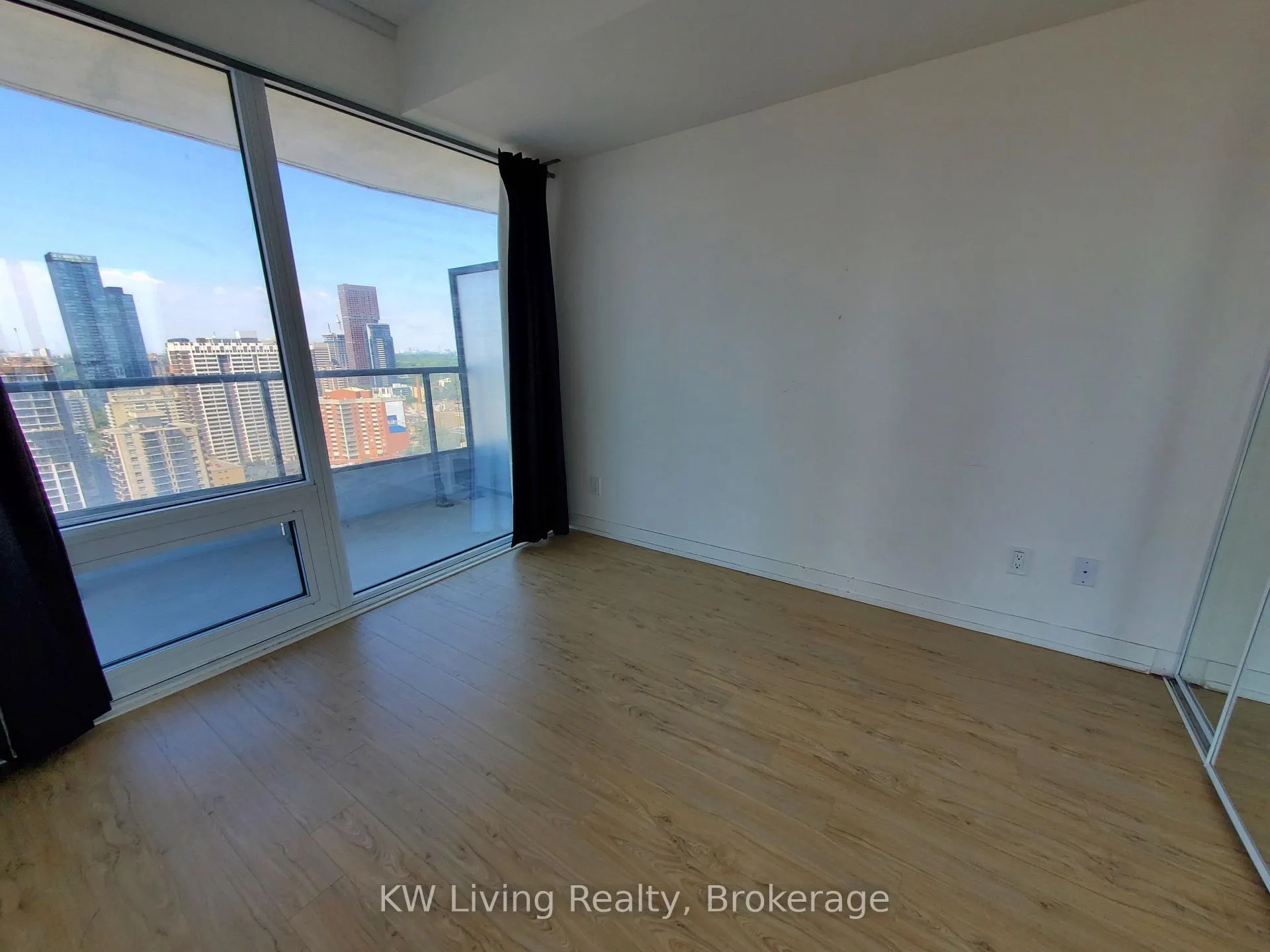 Photo 8 of Unit 3106, 85 Wood Street, Toronto, Church-Yonge Corridor — HOMEH