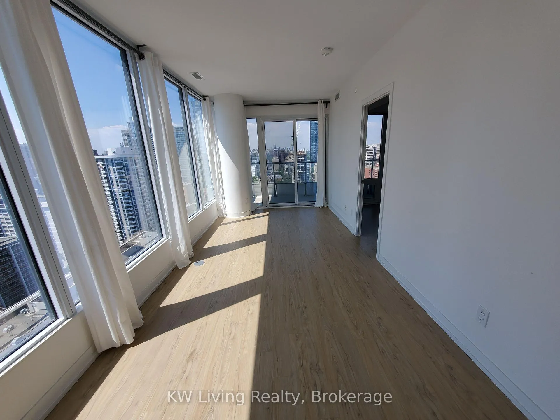 Photo 10 of Unit 3106, 85 Wood Street, Toronto, Church-Yonge Corridor — HOMEH