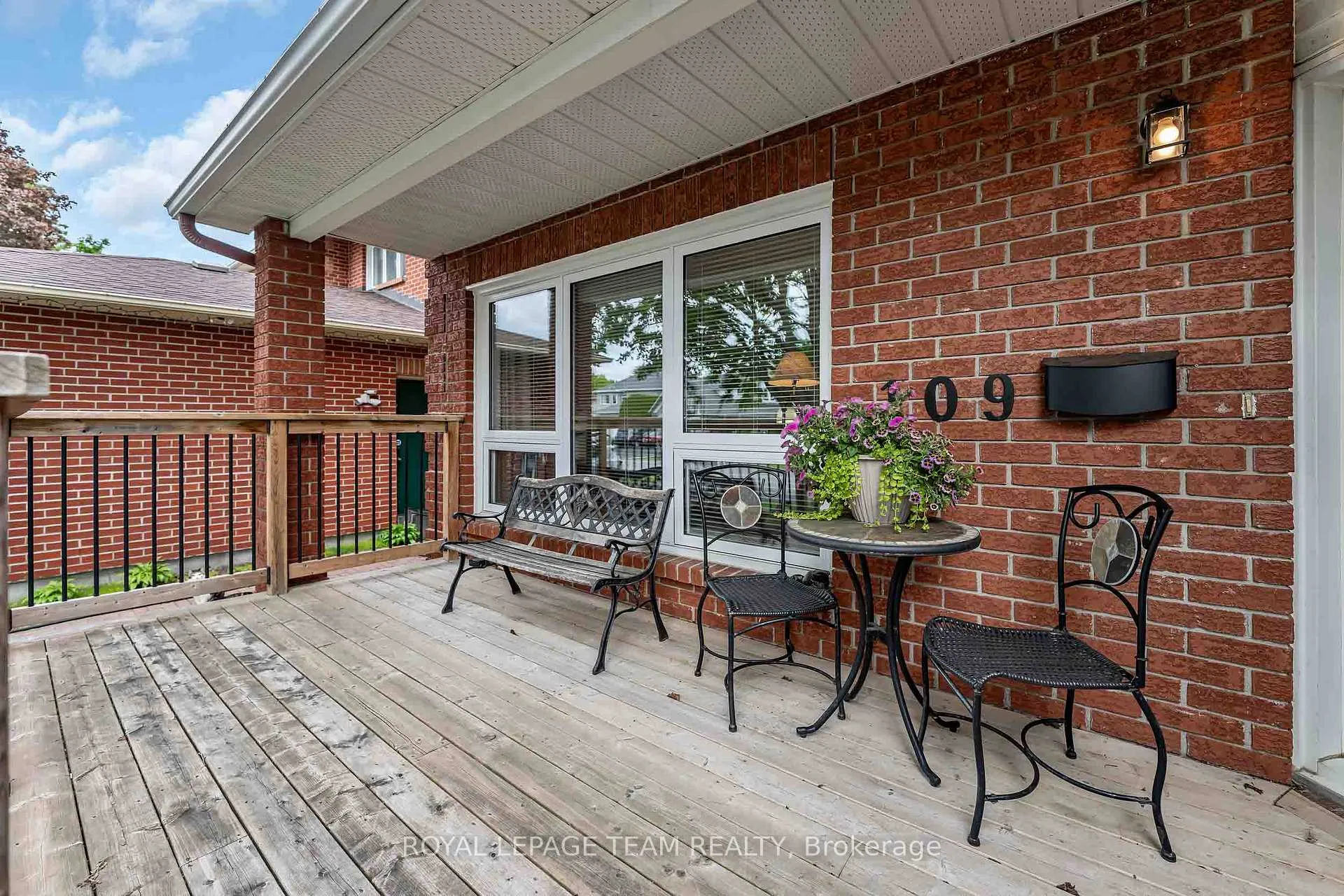 Photo 4 of 109 Belleview Drive, Ottawa, Kanata - Katimavik — HOMEH