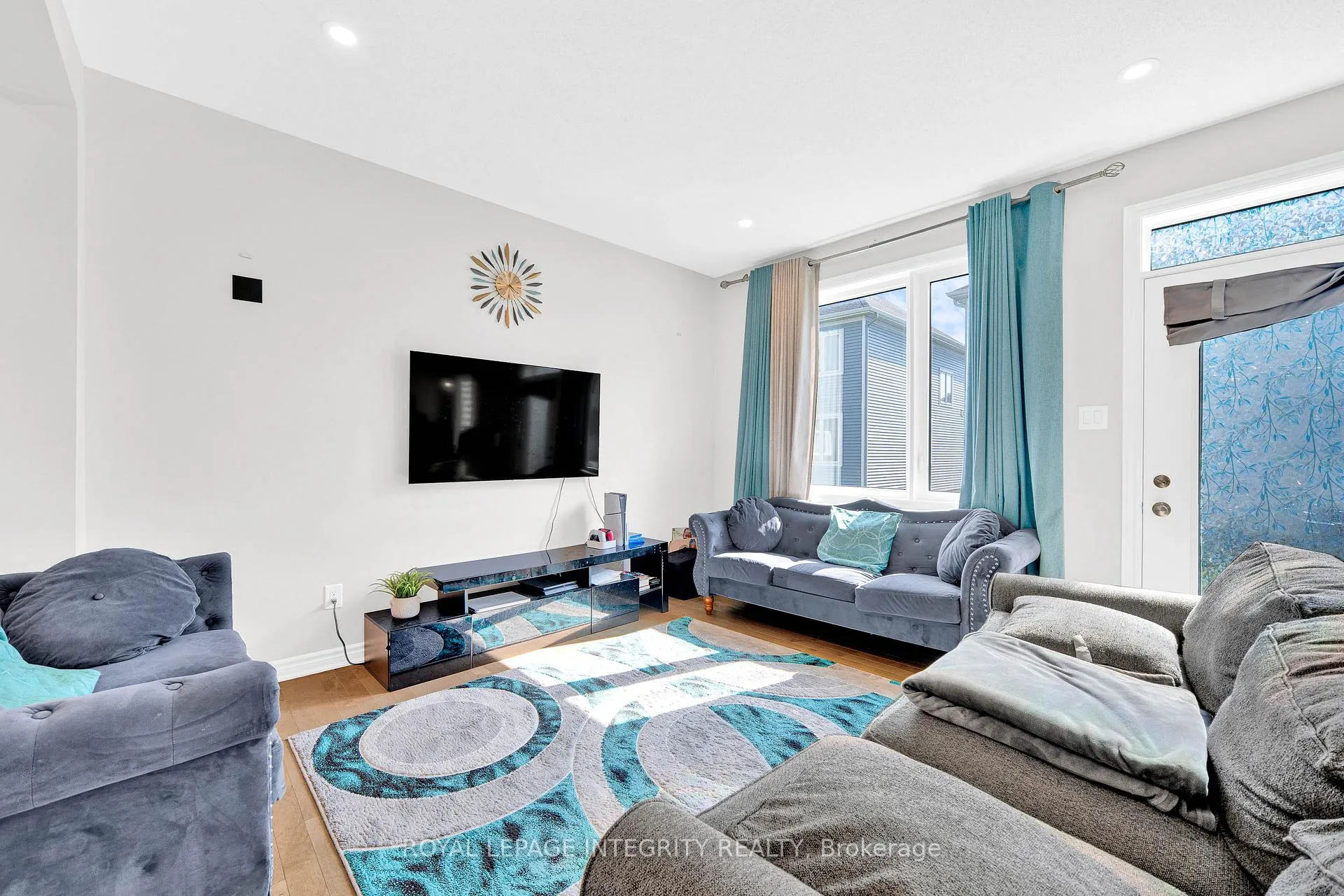 Photo 6 of 16 Focality Crescent, Ottawa, Barrhaven - Half Moon Bay — HOMEH