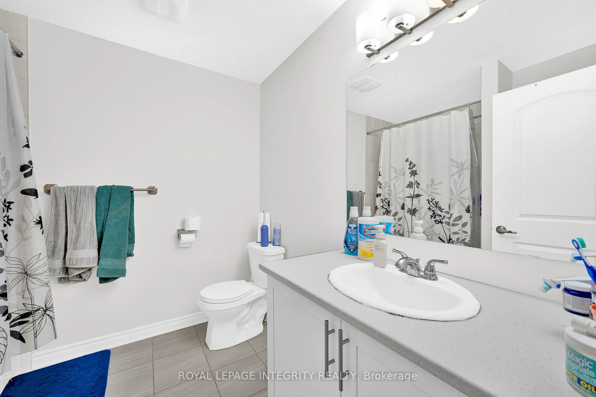 Photo 22 of 16 Focality Crescent, Ottawa, Barrhaven - Half Moon Bay — HOMEH