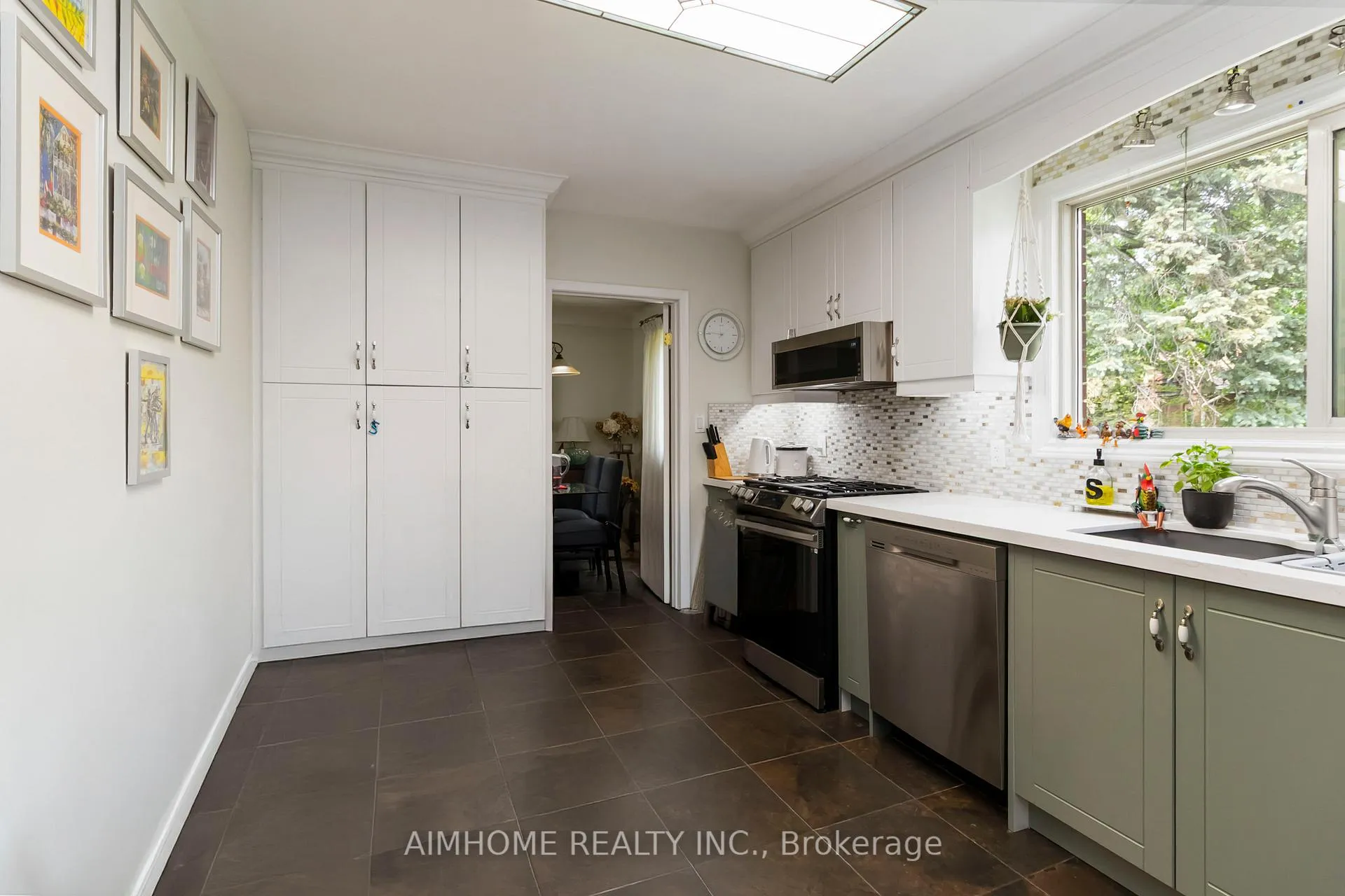 Photo 13 of 1031 Marley Crescent, Burlington, LaSalle — HOMEH