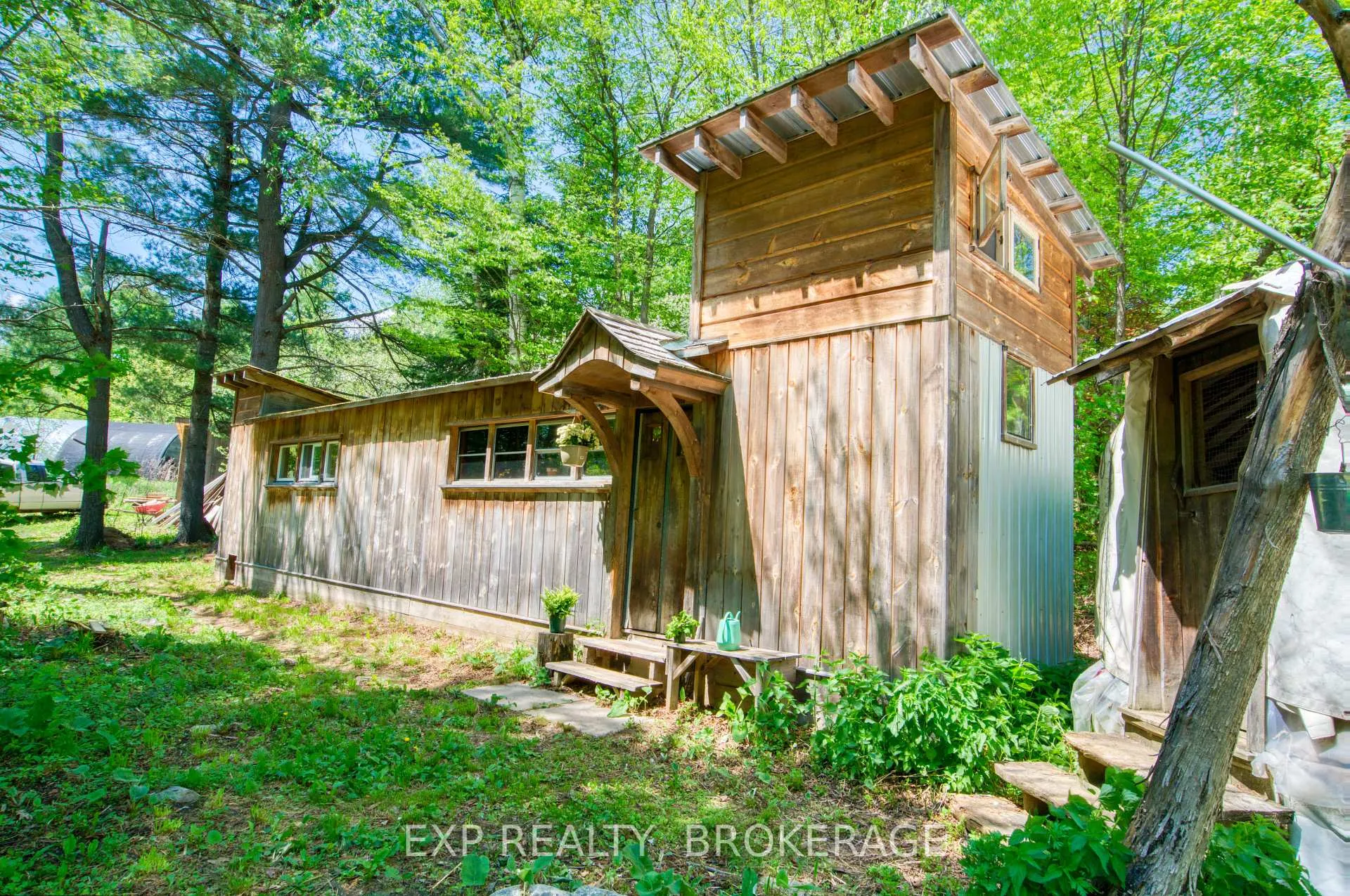 Photo 1 of 1563 Clarendon Road, Frontenac, Frontenac Centre — HOMEH