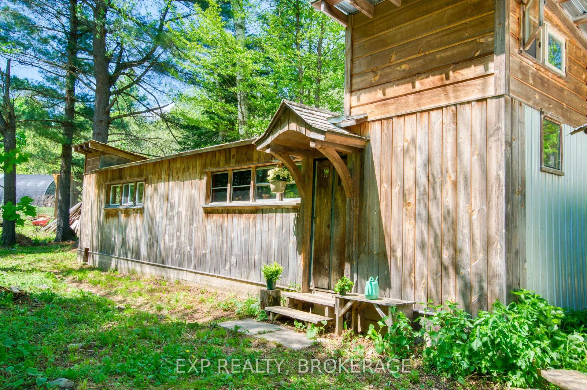 Photo 2 of 1563 Clarendon Road, Frontenac, Frontenac Centre — HOMEH