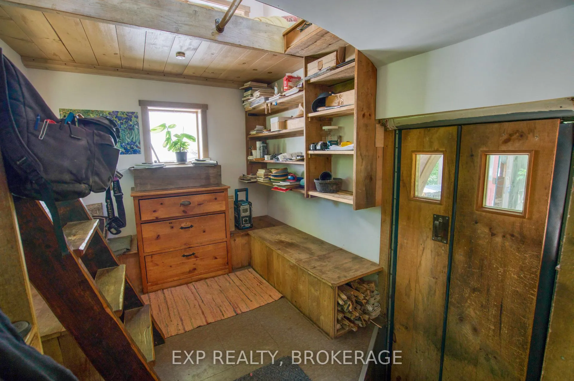 Photo 5 of 1563 Clarendon Road, Frontenac, Frontenac Centre — HOMEH