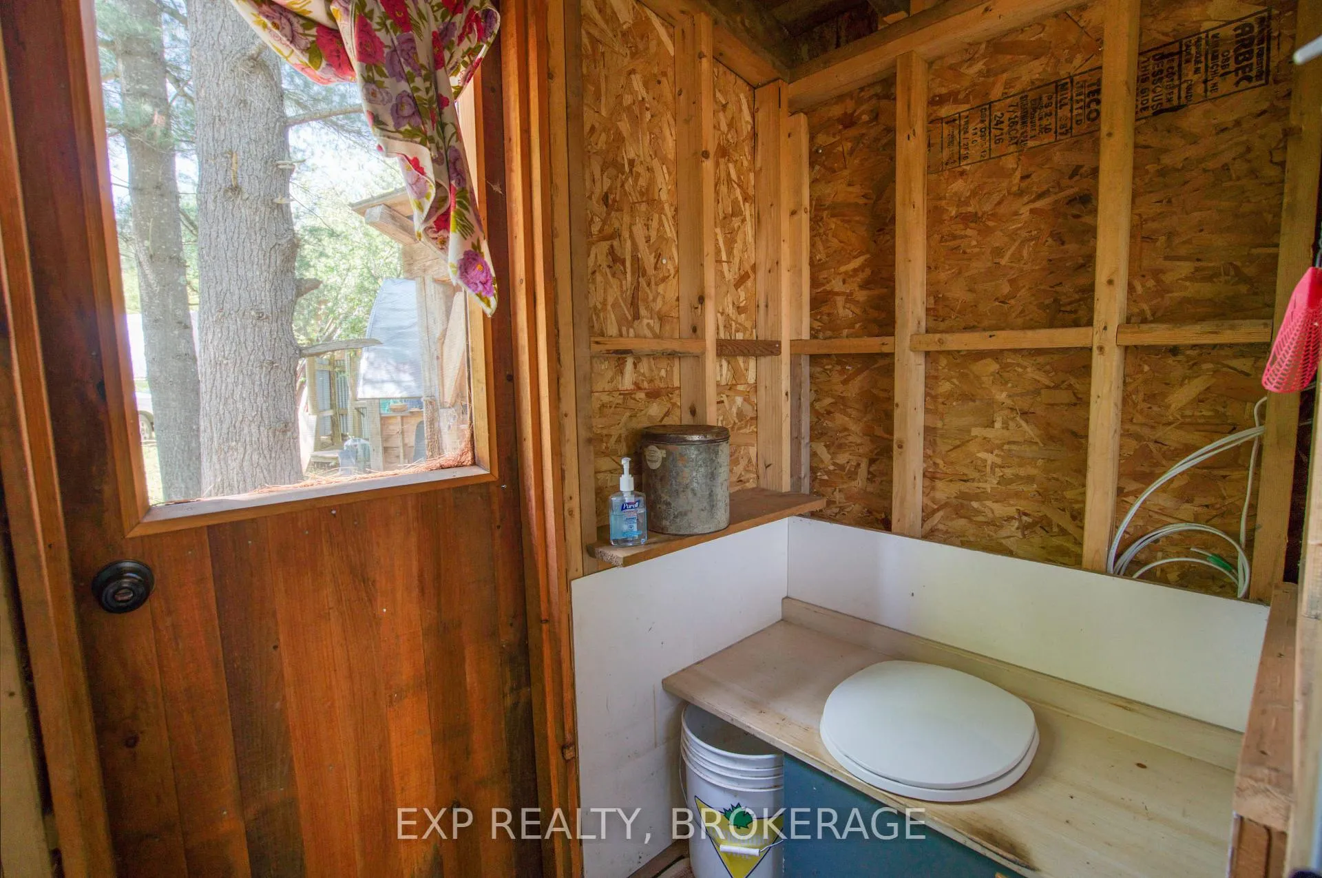 Photo 19 of 1563 Clarendon Road, Frontenac, Frontenac Centre — HOMEH
