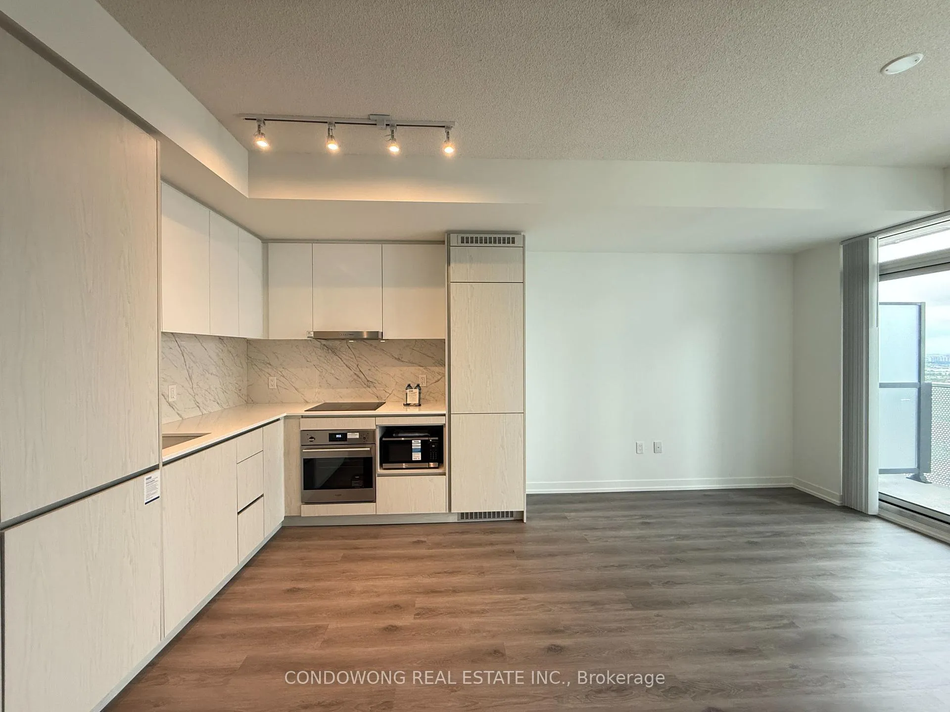 Photo 1 of Unit 2603, 28 Interchange Way, Vaughan, Vaughan Corporate Centre — HOMEH