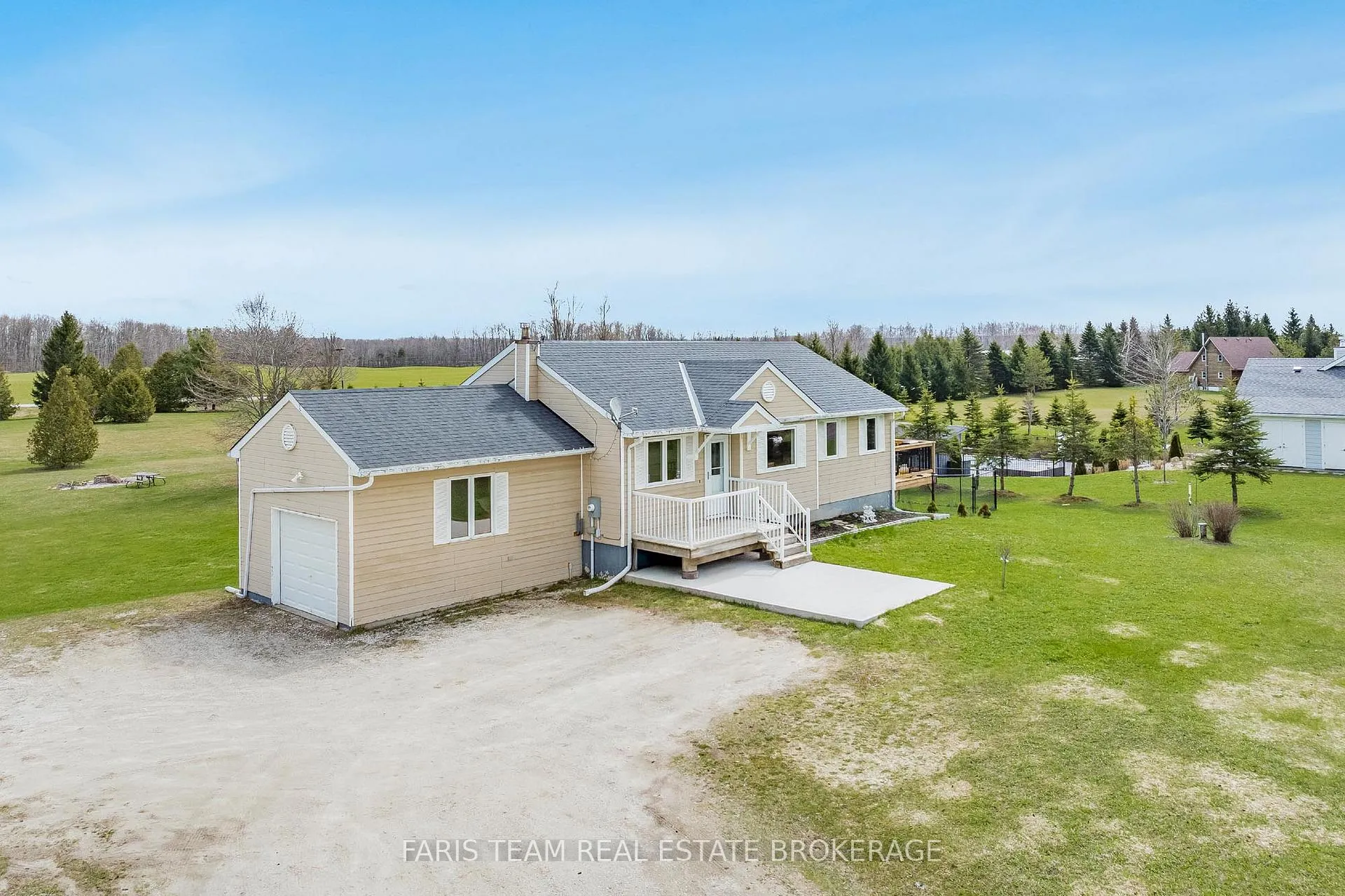 Photo 1 of 157 Brewster Lake Road, Grey Highlands — HOMEH