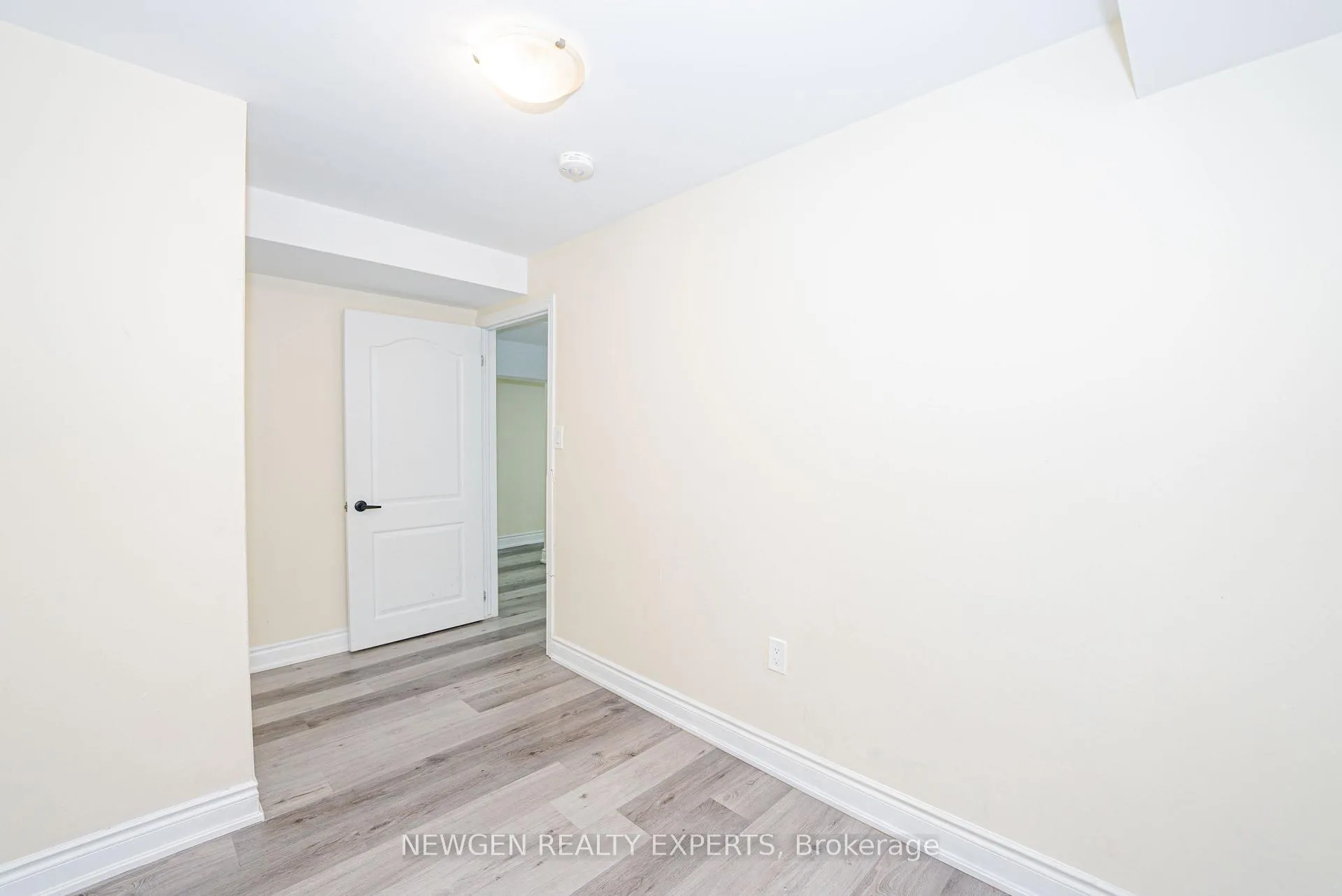 Photo 14 of 19 Boat Street, Brampton, Northwest Brampton — HOMEH