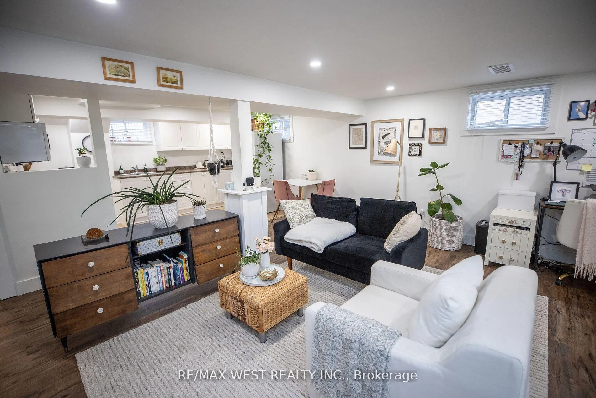 Photo 11 of Unit 2, 93 Peel Street, Barrie, City Centre — HOMEH