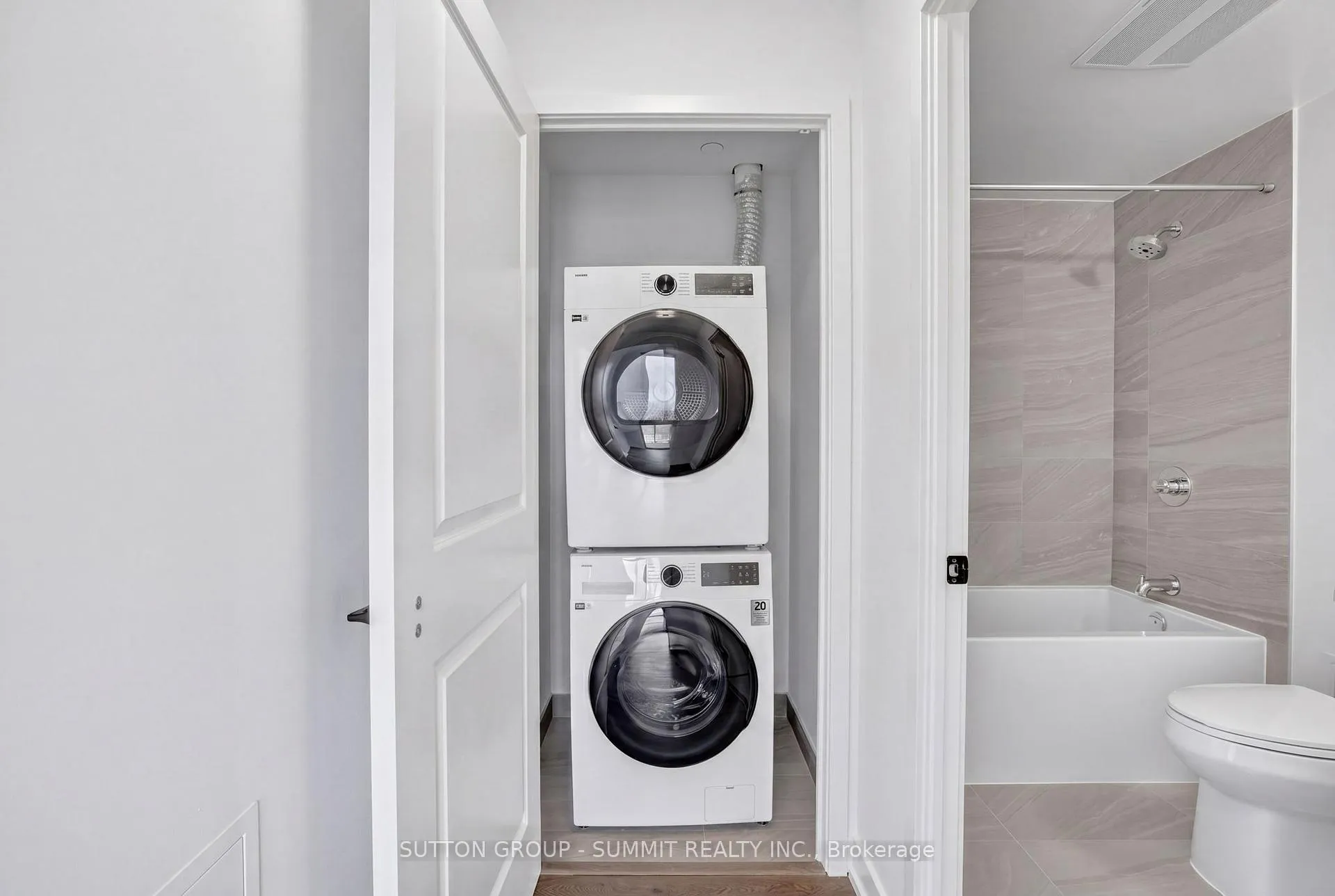 Photo 12 of Unit 2401, 2075 Lakeshore Road, Burlington, Brant — HOMEH