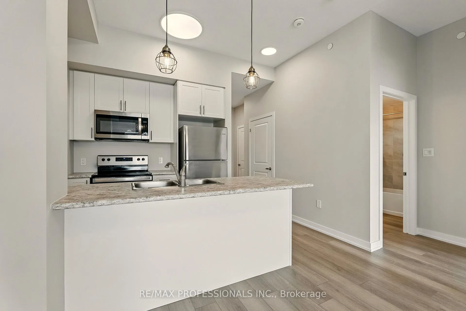 Photo 23 of Unit 412, 470 Dundas Street E, Hamilton, Waterdown — HOMEH