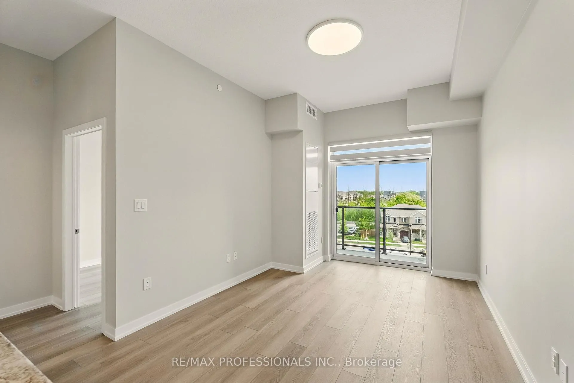 Photo 26 of Unit 412, 470 Dundas Street E, Hamilton, Waterdown — HOMEH