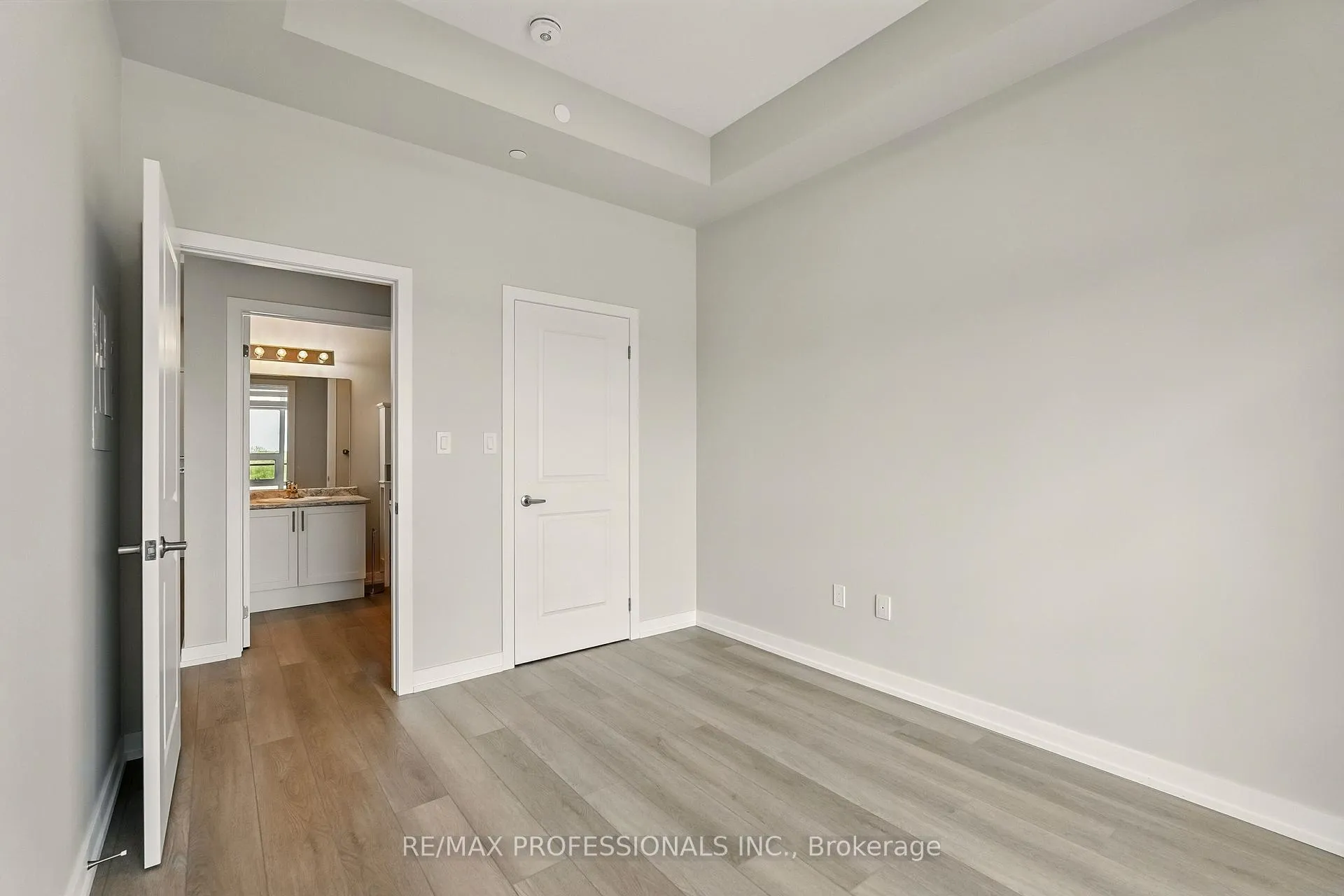 Photo 33 of Unit 412, 470 Dundas Street E, Hamilton, Waterdown — HOMEH