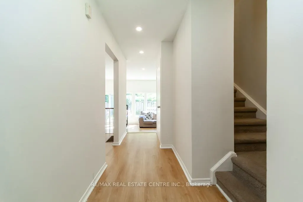 Photo 6 of Unit 88, 2050 Upper Middle Road, Burlington, Brant Hills — HOMEH