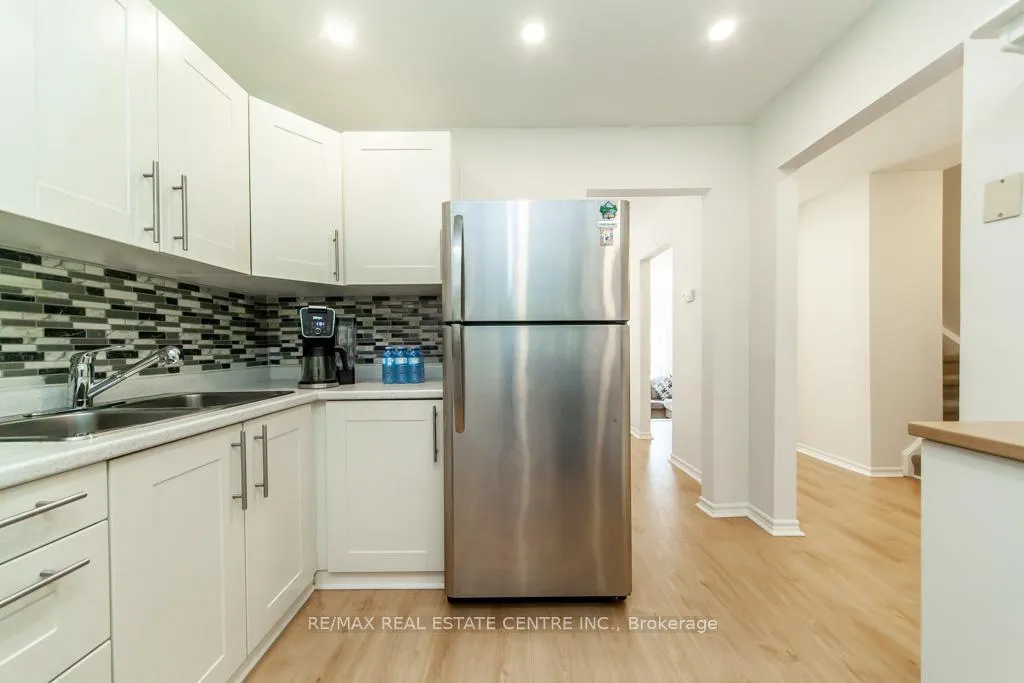 Photo 24 of Unit 88, 2050 Upper Middle Road, Burlington, Brant Hills — HOMEH