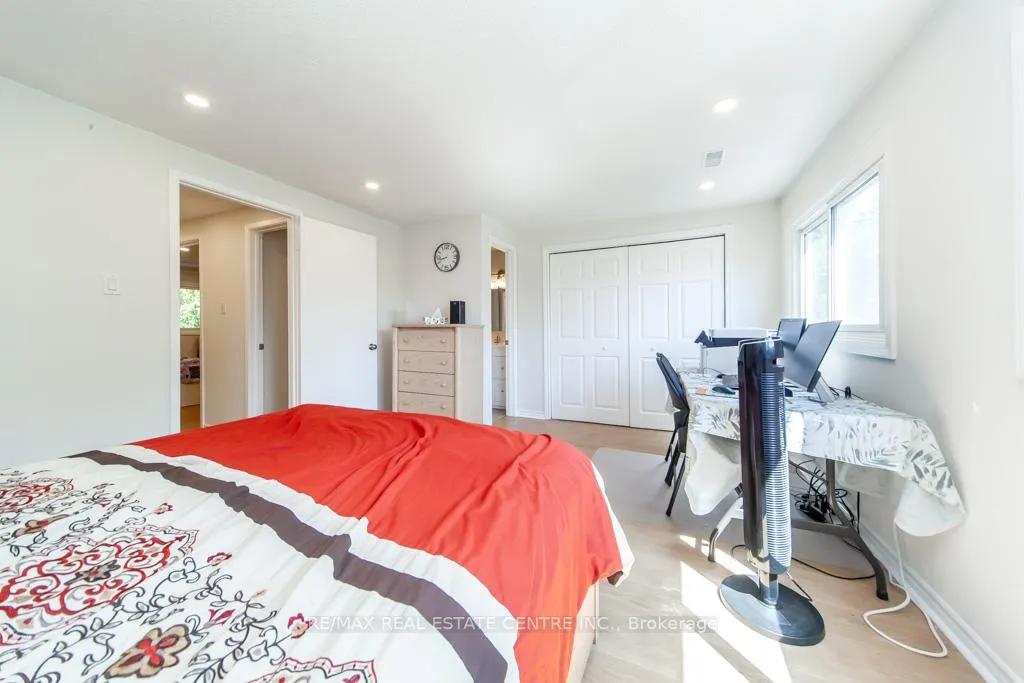 Photo 32 of Unit 88, 2050 Upper Middle Road, Burlington, Brant Hills — HOMEH