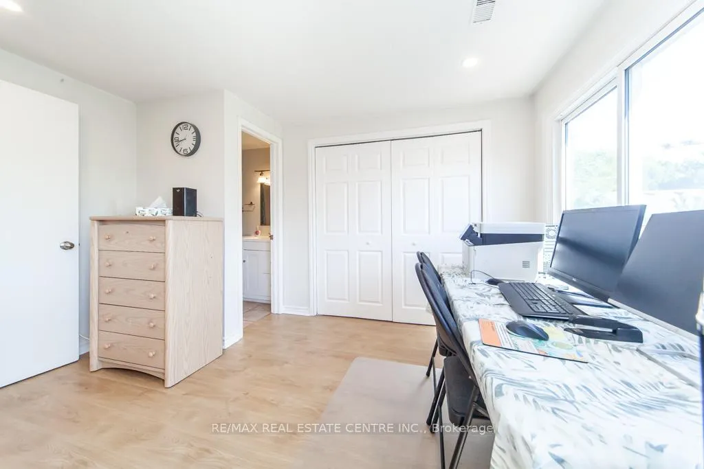 Photo 33 of Unit 88, 2050 Upper Middle Road, Burlington, Brant Hills — HOMEH