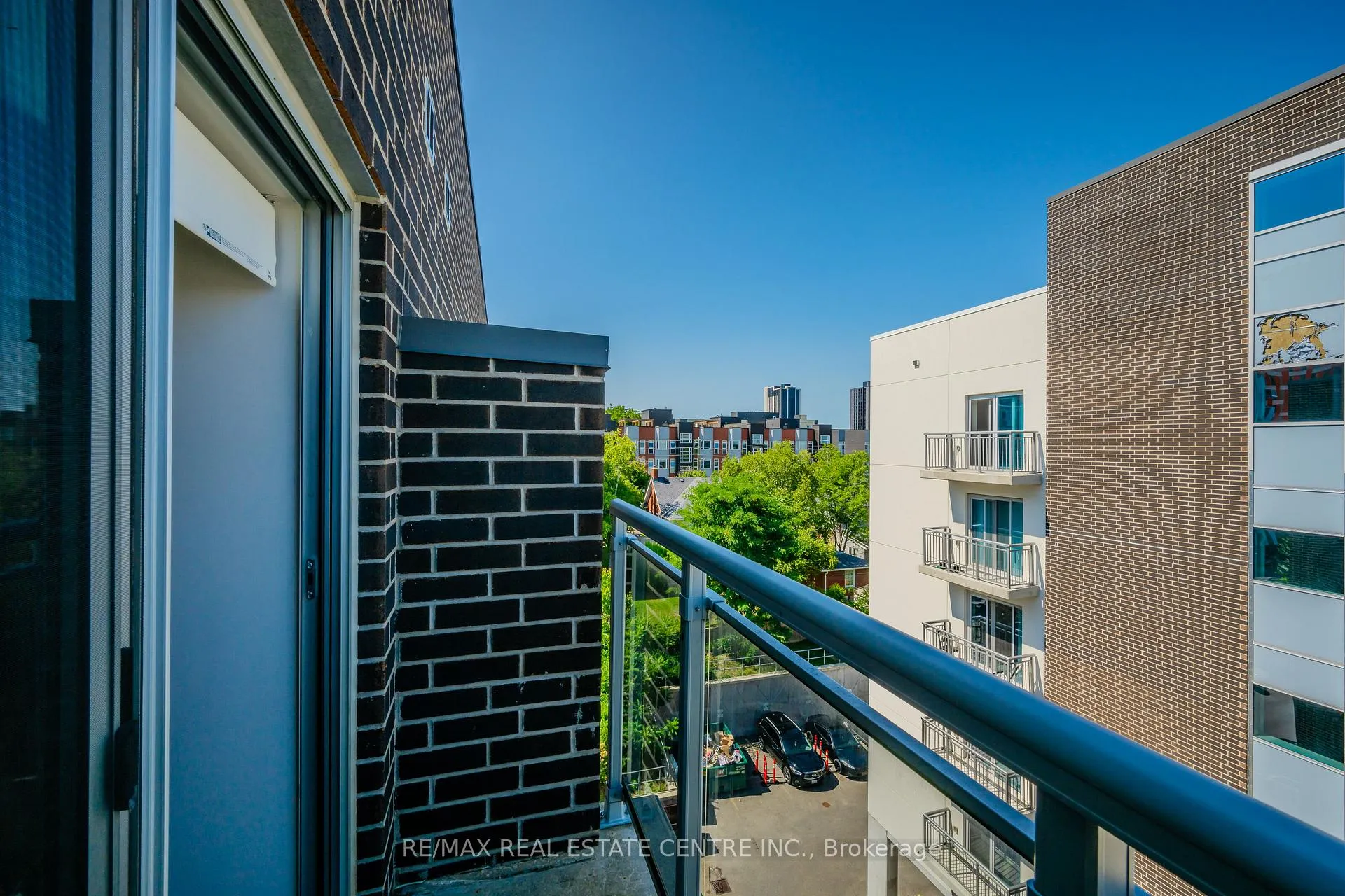 Photo 4 of Unit 707, 251 Hemlock Street, Waterloo, Beechwood/University — HOMEH