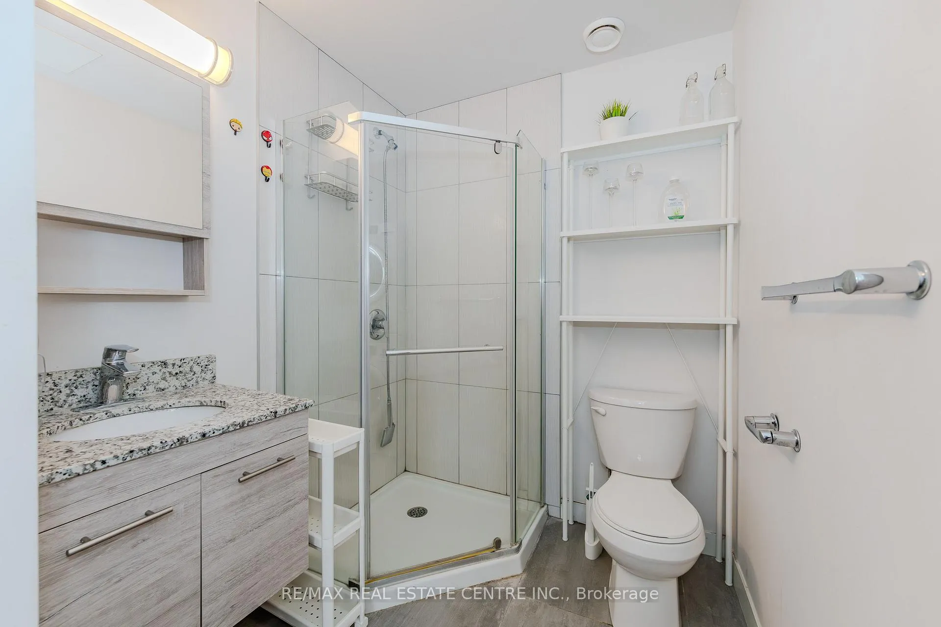 Photo 8 of Unit 707, 251 Hemlock Street, Waterloo, Beechwood/University — HOMEH