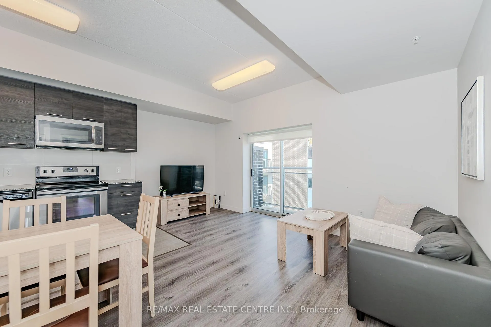 Photo 15 of Unit 707, 251 Hemlock Street, Waterloo, Beechwood/University — HOMEH