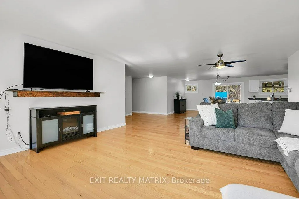 Photo 6 of 2750 Eldo Street, Ottawa, Metcalfe — HOMEH