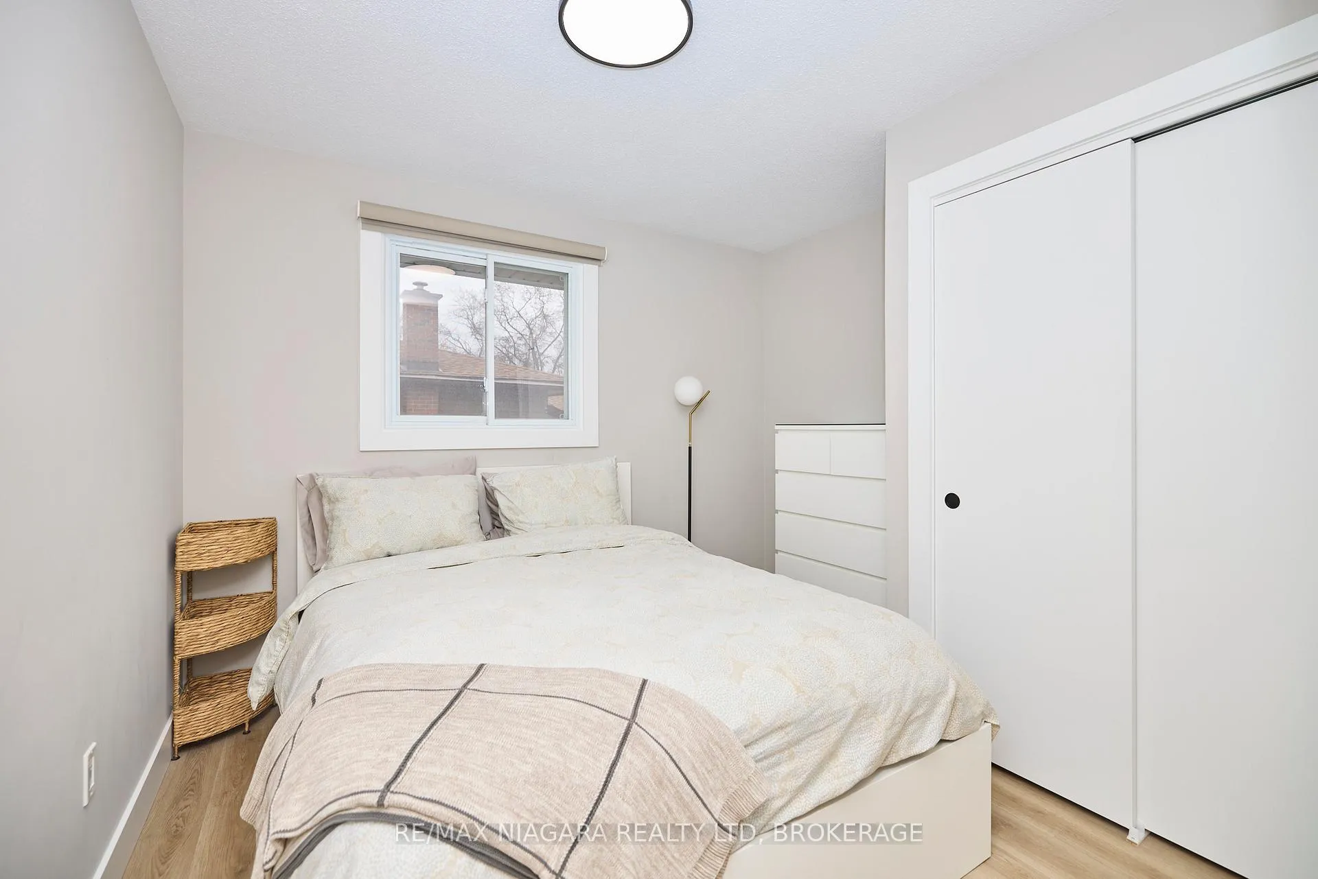 Photo 13 of 310 Main Street, St. Catharines, Port Dalhousie — HOMEH
