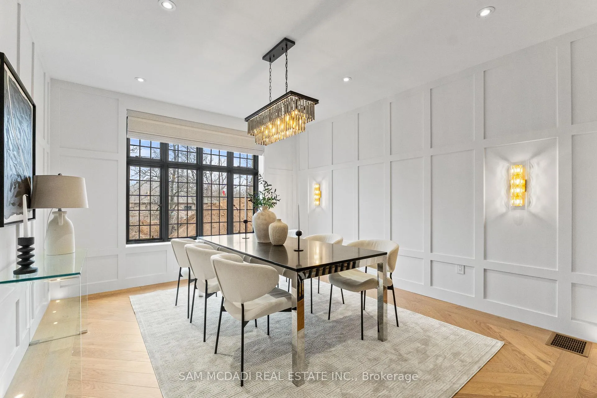 Photo 6 of 977 Unsworth Avenue, Burlington, Bayview — HOMEH