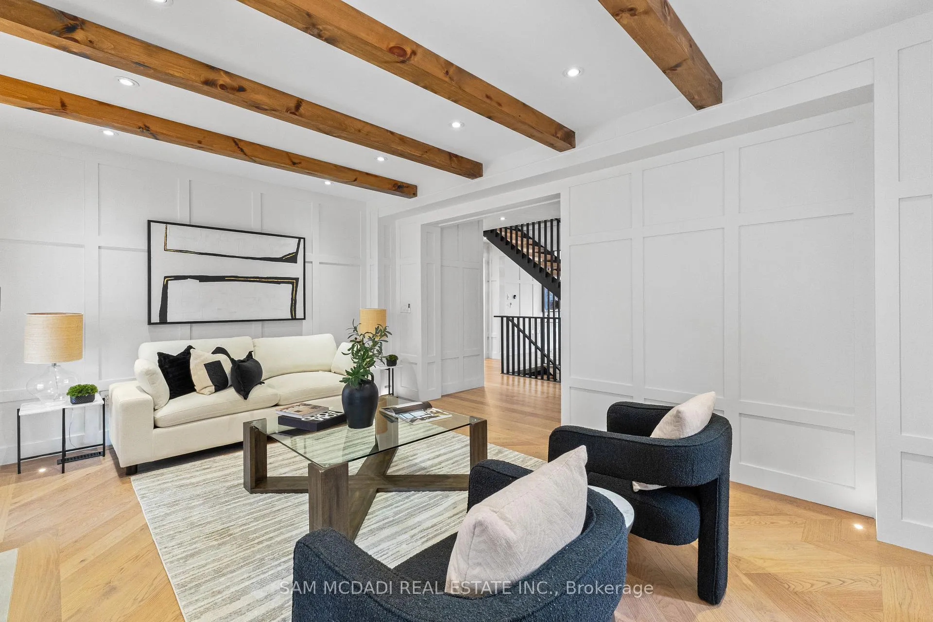 Photo 8 of 977 Unsworth Avenue, Burlington, Bayview — HOMEH