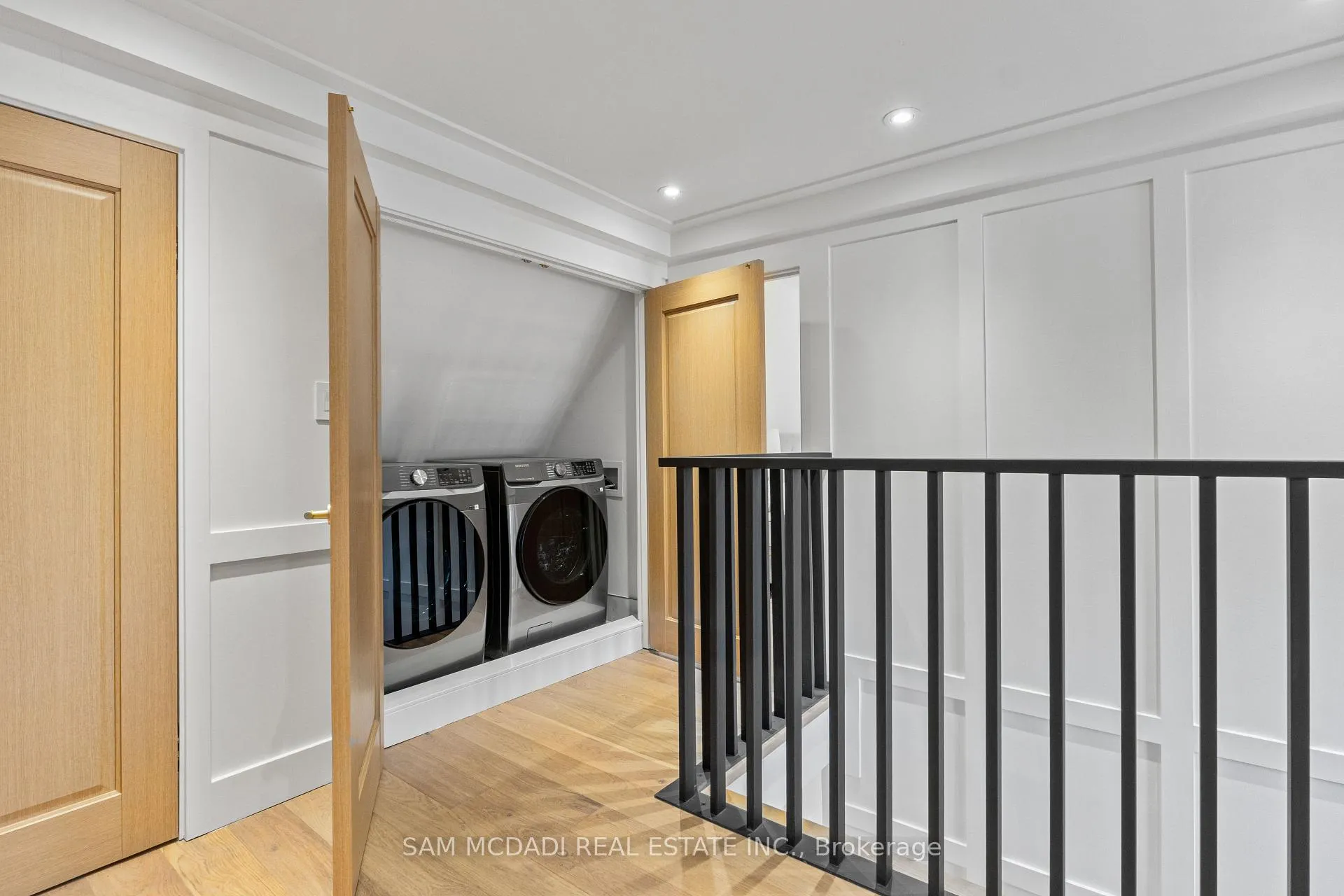 Photo 35 of 977 Unsworth Avenue, Burlington, Bayview — HOMEH