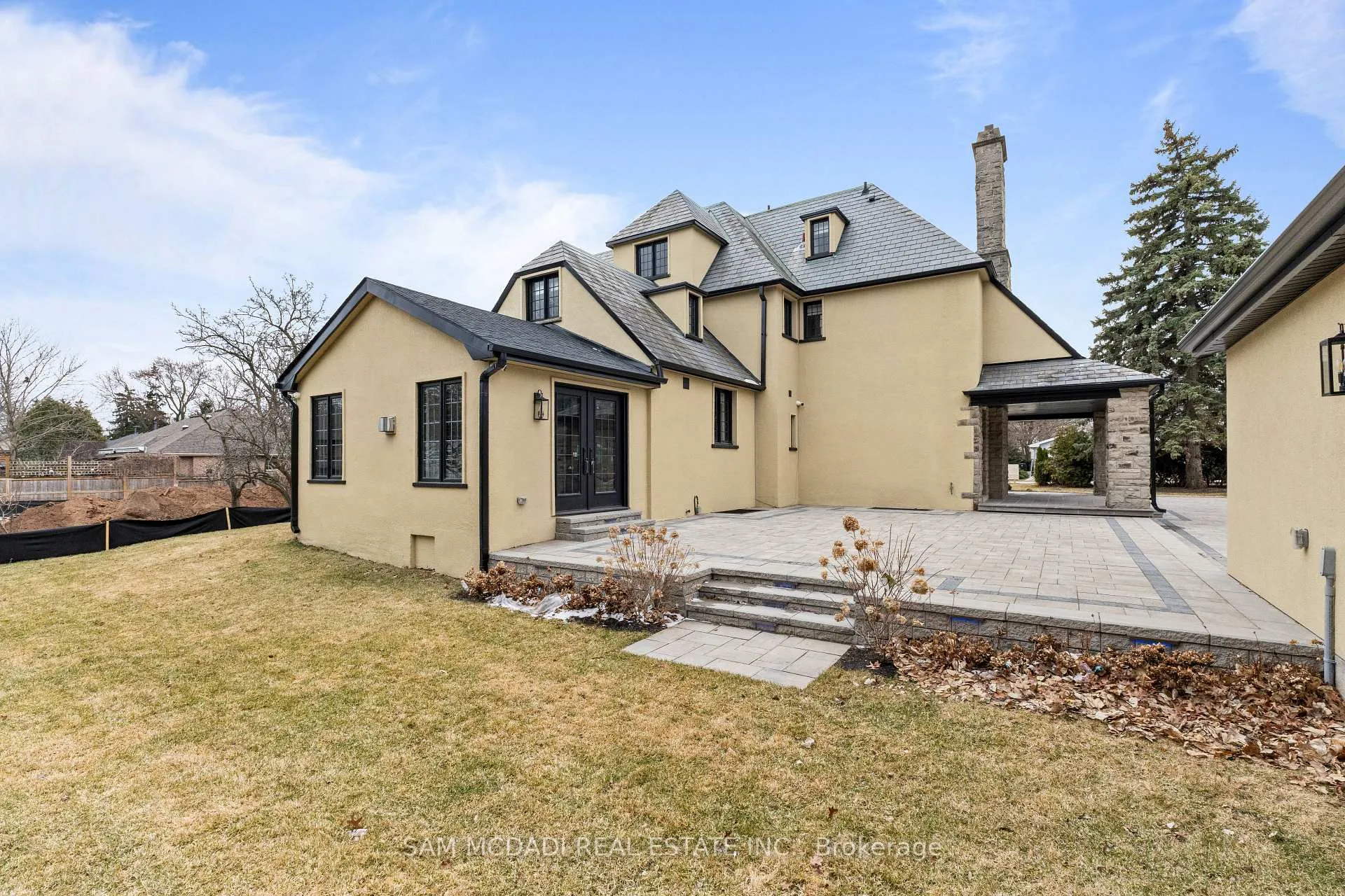 Photo 49 of 977 Unsworth Avenue, Burlington, Bayview — HOMEH