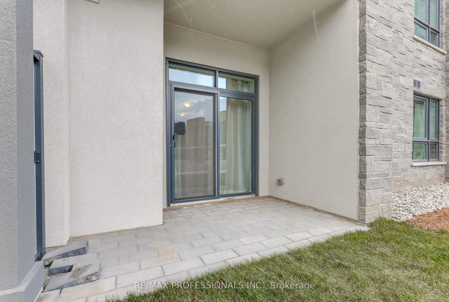 Photo 27 of Unit 124, 101 Shoreview Place, Hamilton, Lakeshore — HOMEH