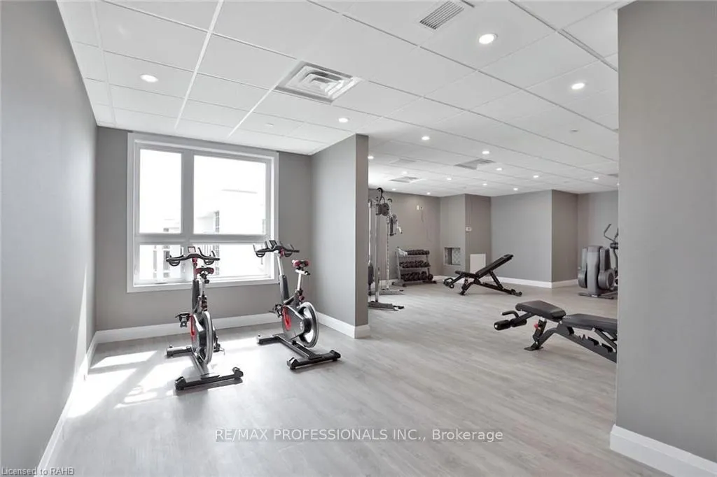 Photo 31 of Unit 124, 101 Shoreview Place, Hamilton, Lakeshore — HOMEH